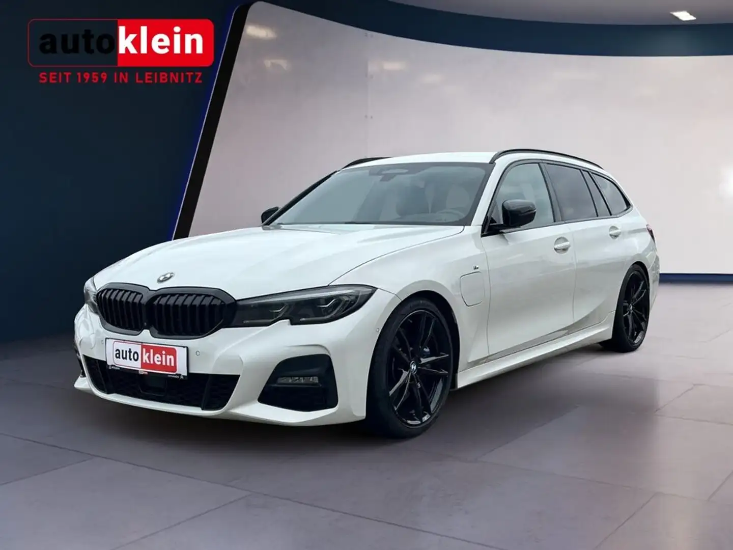 BMW 330 e xDrive M Sport Weiß - 2