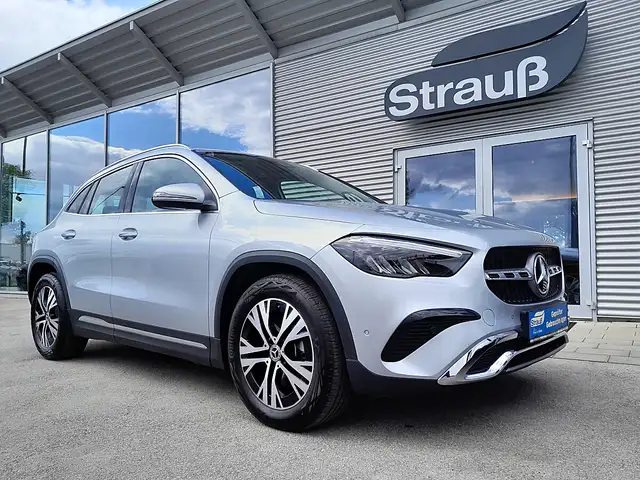 Mercedes-Benz GLA 180 Progressive *Rückfahrkamera*beh. Lenkrad*elektr...