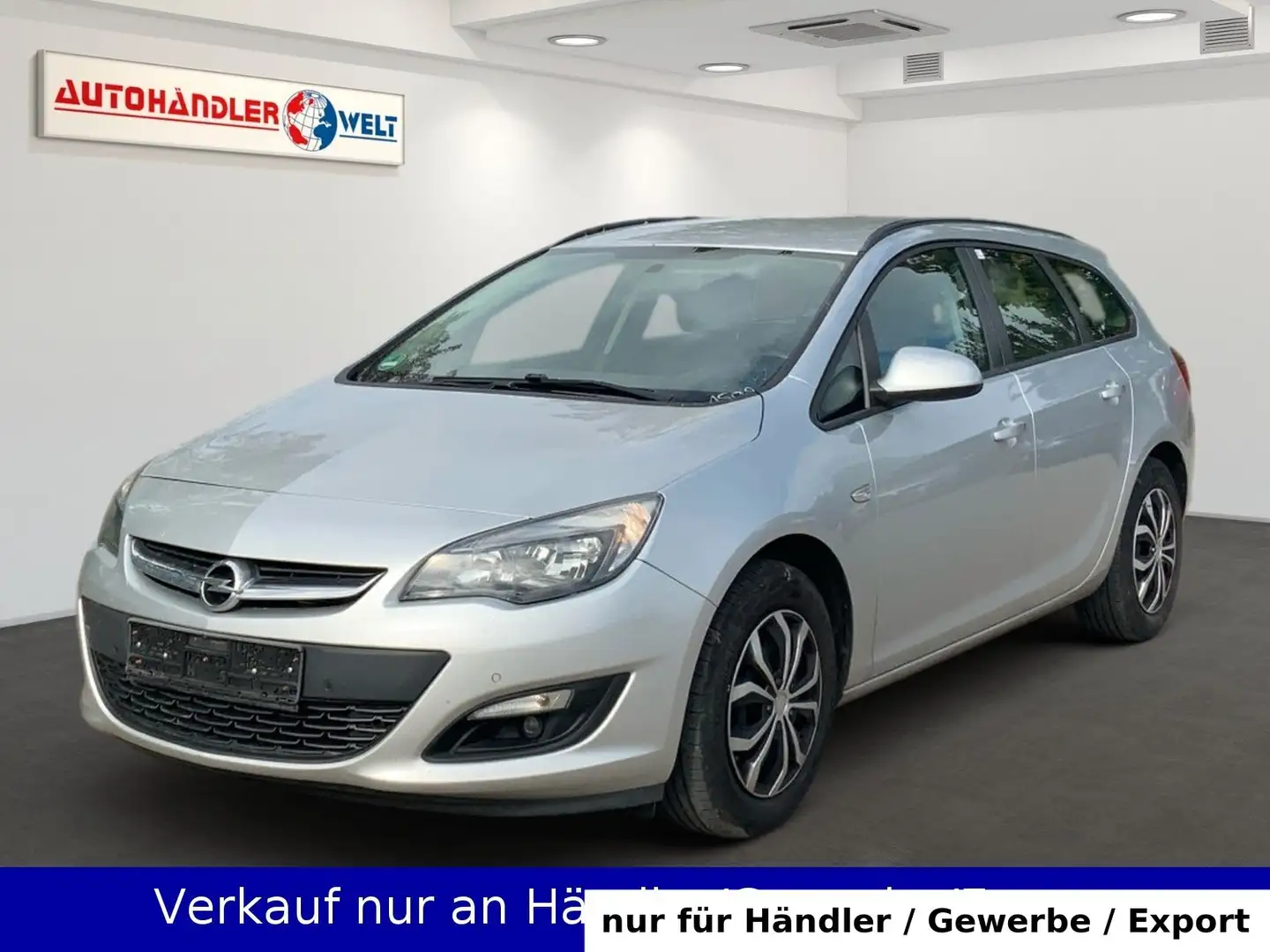 Opel Astra J Sports Tourer 1.6 CDTI Edition Silber - 1