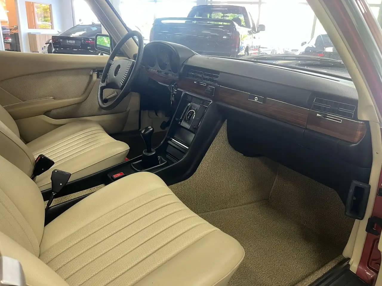 Mercedes-Benz 280 SE W116 Originallack/1. Hand/Schalter/Neuzustand, foto 12
