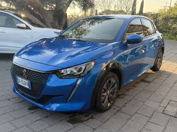 100kW Allure Pack Mirroring Auto e-208 Iva esposta