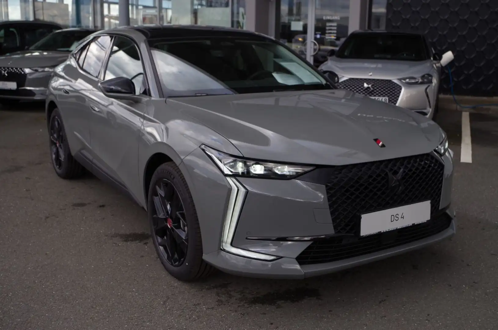 DS Automobiles DS 4 NAVI|SHZ|Klimaaut.|CarPlay|LED|PDC|1.Hd Rot - 2