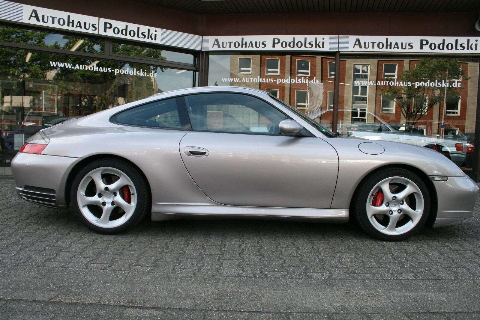 Second hand Porsche 911 Carrera S