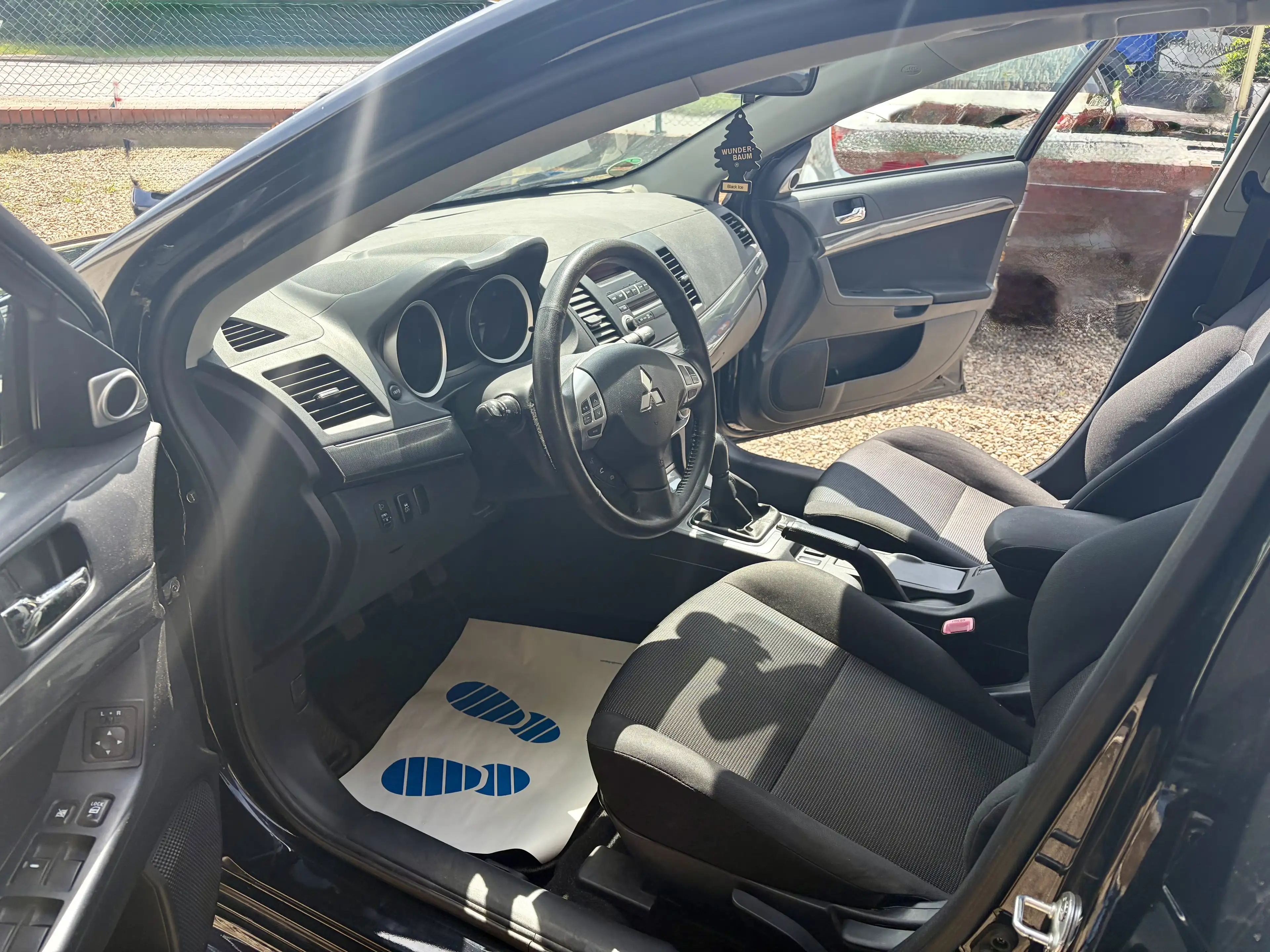 Mitsubishi Lancer Sport-Edition 1.8 * Klima * SHZ * 1. Hand * HU+Service NEU — photo 15