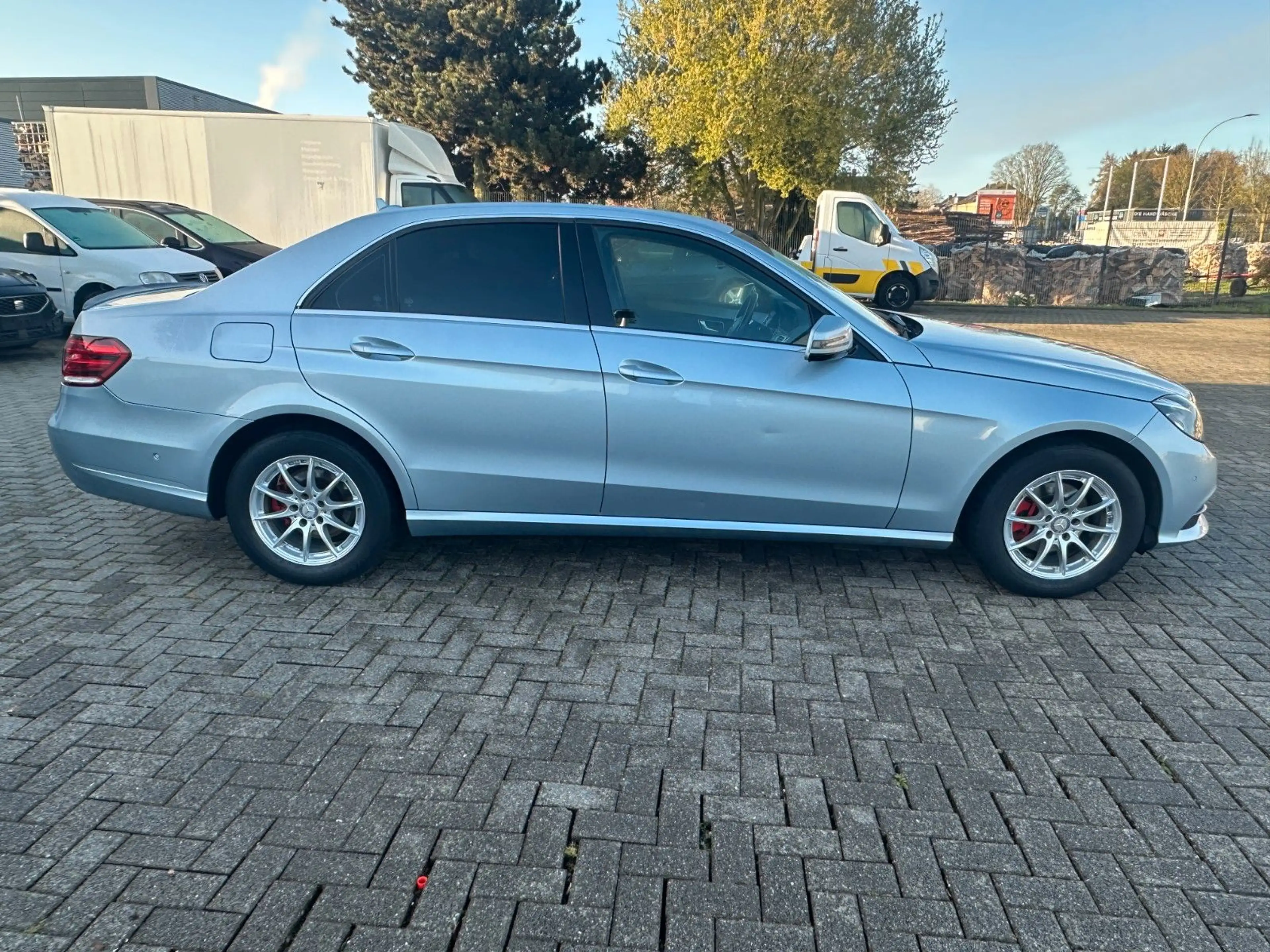 Mercedes-Benz E 200 E Limousine E 200 CDI BlueEfficiency — photo 14