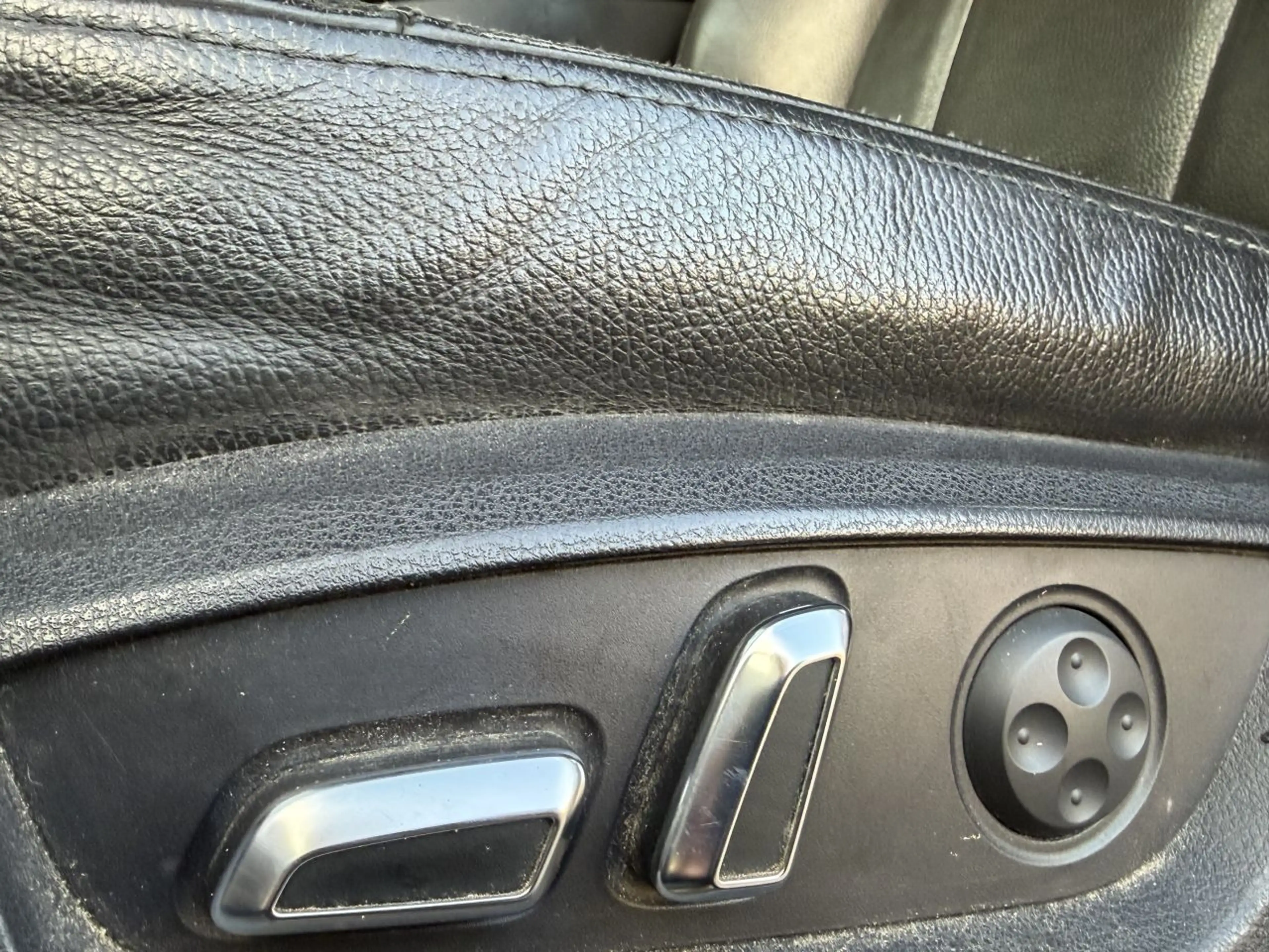 Audi Q7 3.0 TDI quattro Camera Xenon Leer — photo 9