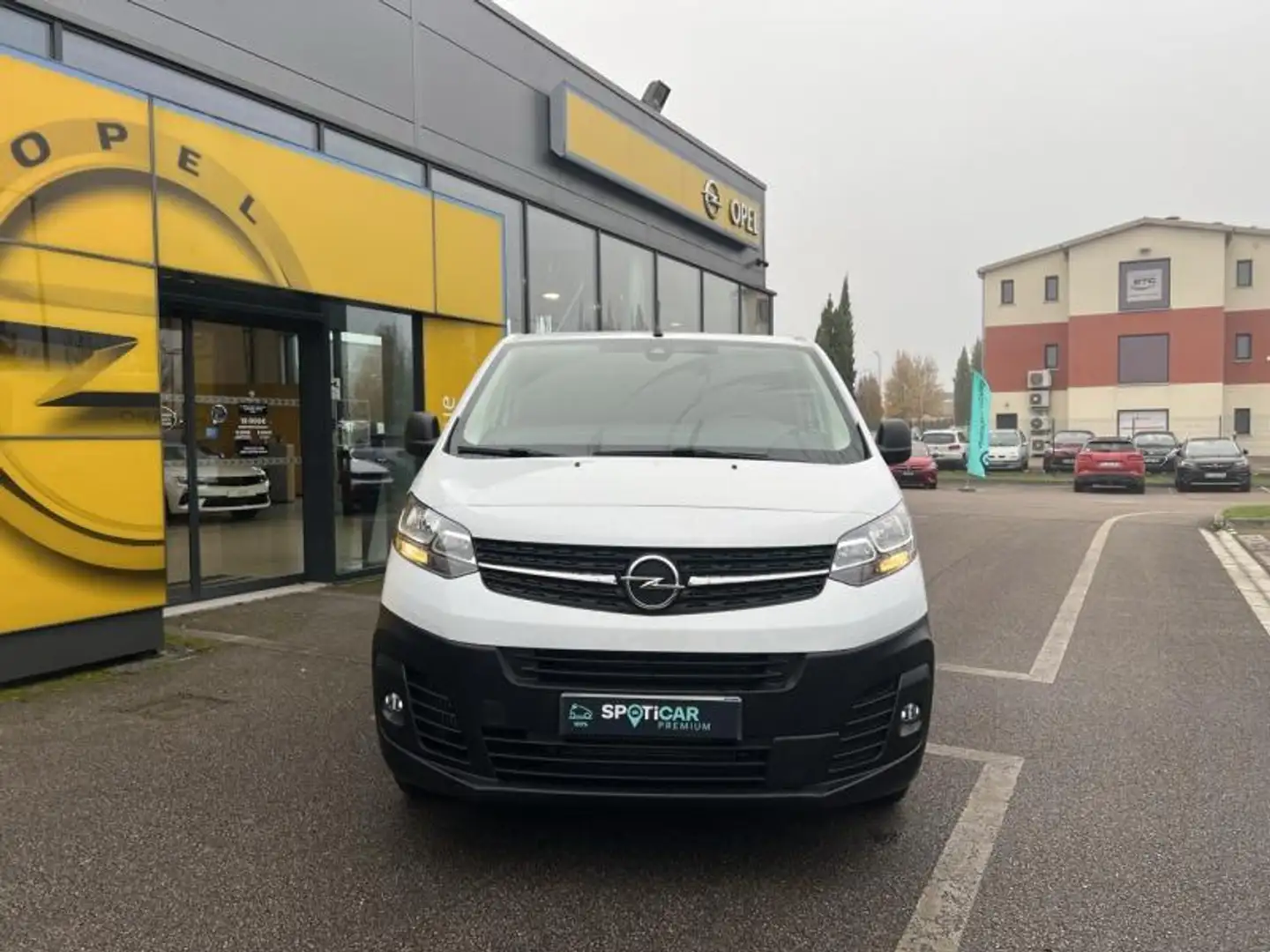 Opel Vivaro M 2.0 BlueHDi 145ch Pack Premium Connect Blanc - 2
