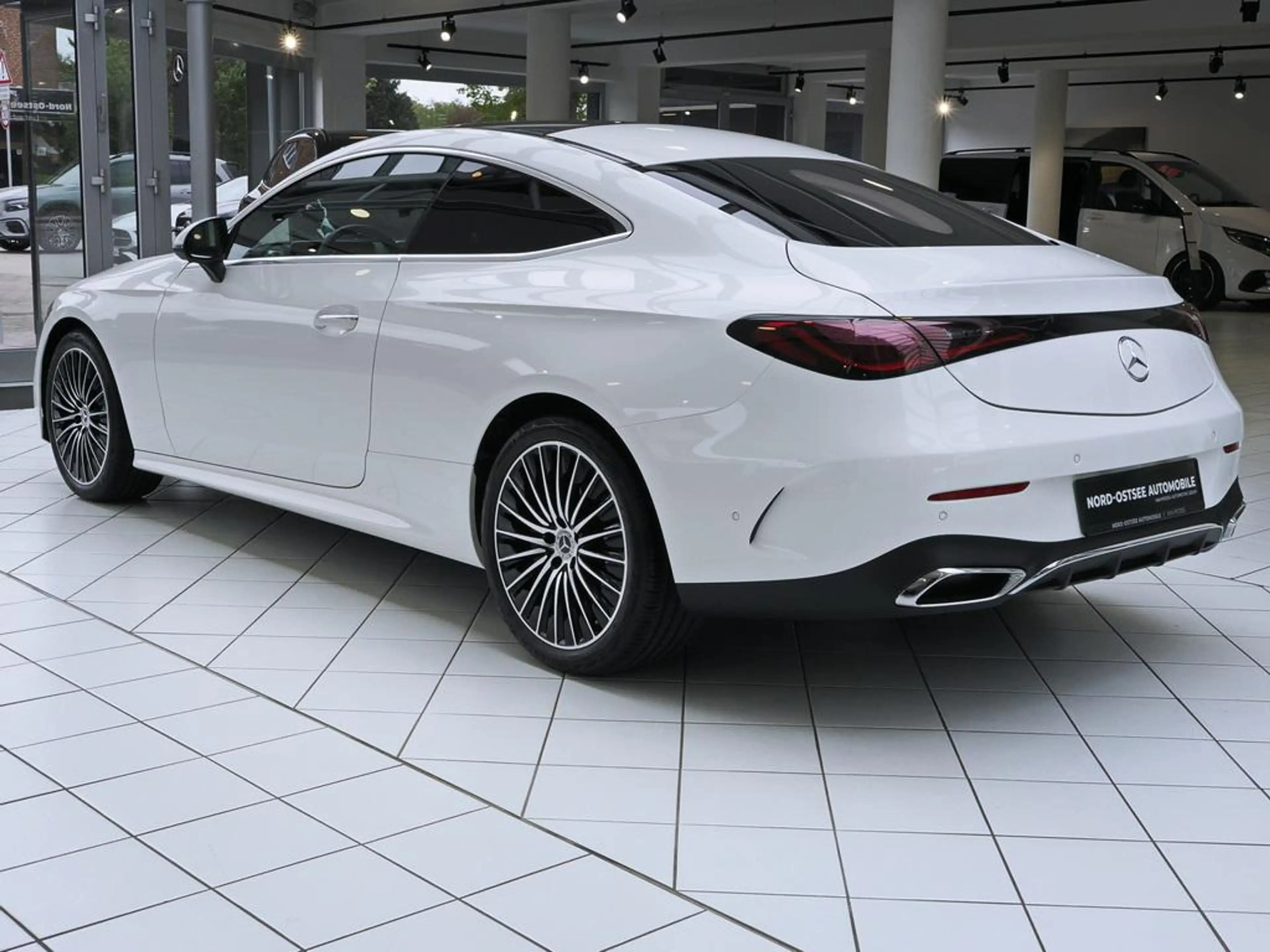 Mercedes-Benz CLE 200 COUPE AMG 19" AMG PANO WINTERPAKET MEMO — photo 6