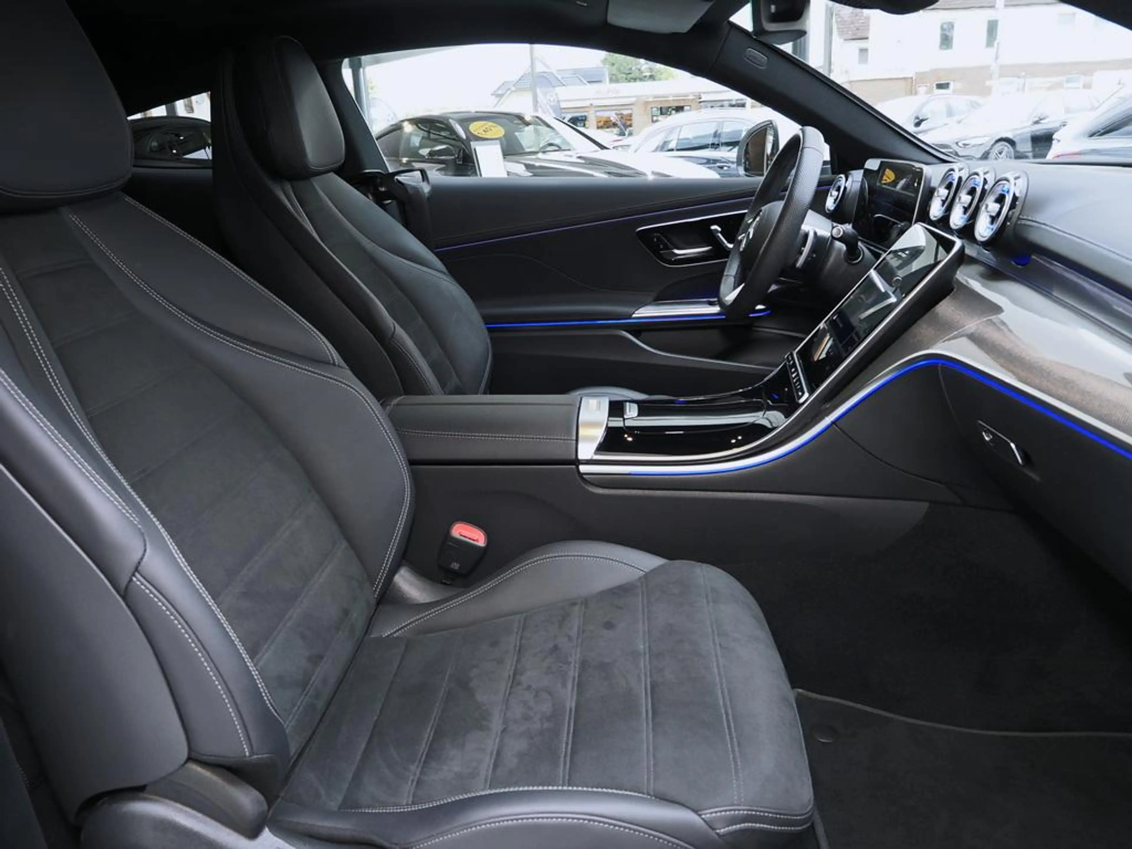 Mercedes-Benz CLE 200 COUPE AMG 19" AMG PANO WINTERPAKET MEMO — photo 14