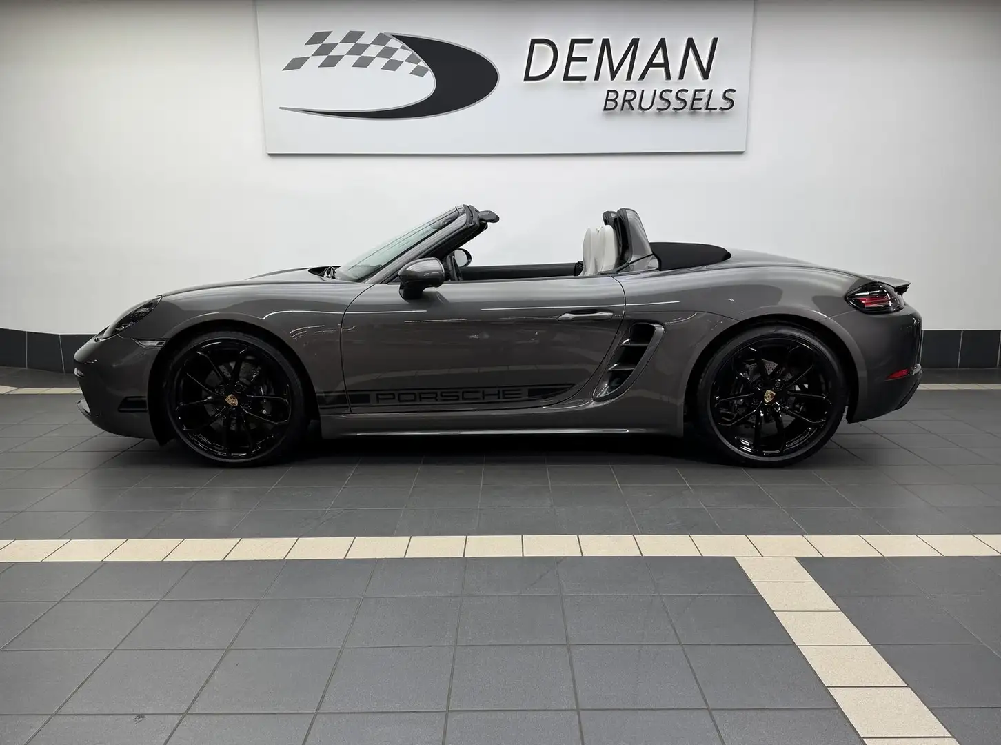 Porsche 718 Boxster Style Edition * PDK* BOSE* Chrono * ACC Gris - 2