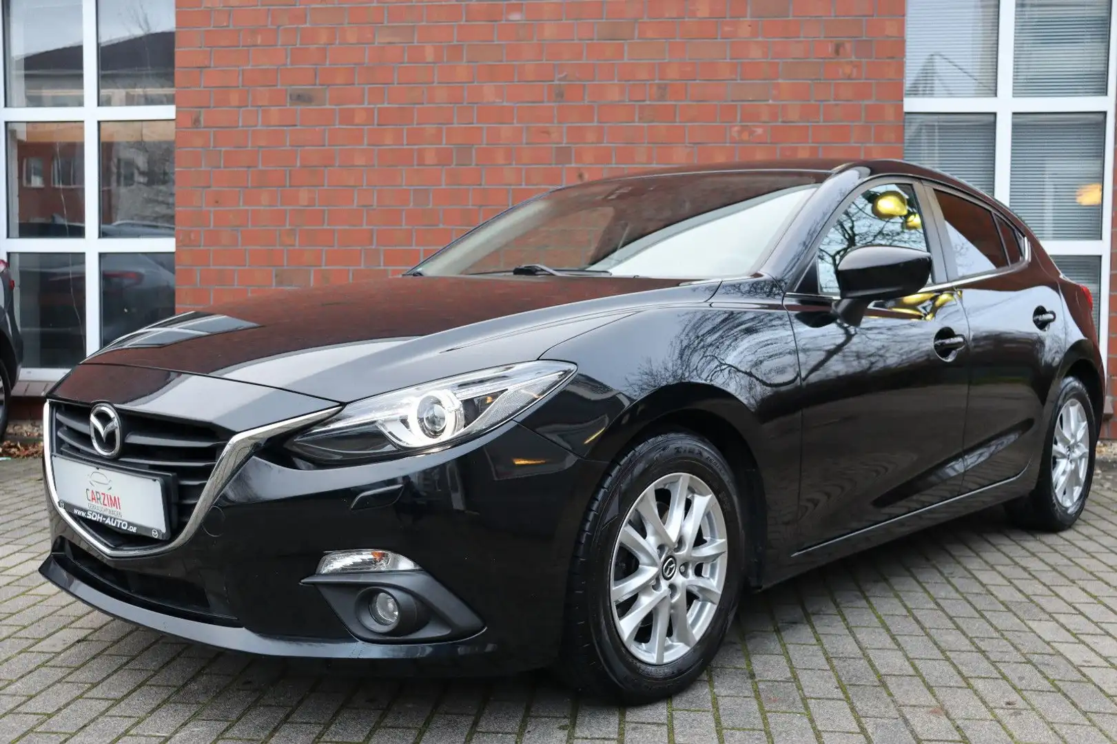 Mazda 3 Lim. 2.0 Center-Line Bi-Xenon Navi Schwarz - 2