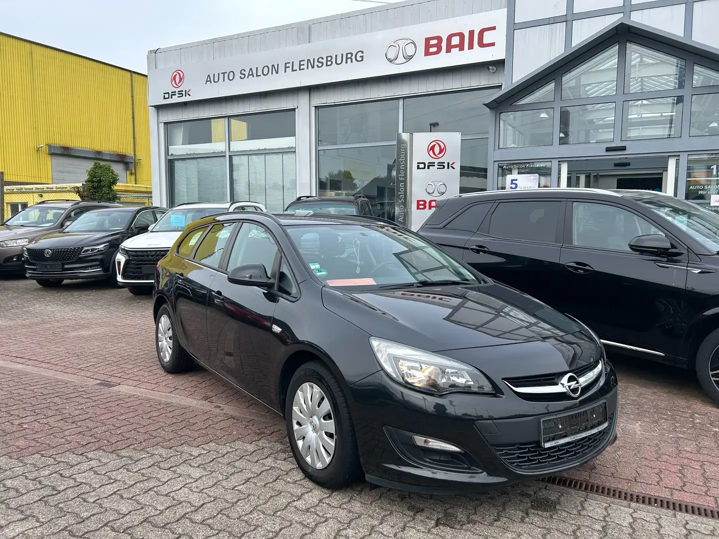 Opel Astra Selection*Automaik*TÜV 09.2027*AHK*Klima Noir - 1