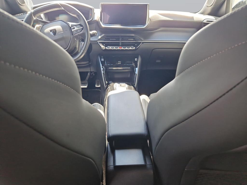 Peugeot 2008 Neuer 2008 GT PureTech 130 EAT8 — photo 11