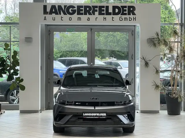 Hyundai Ioniq 5 view 11