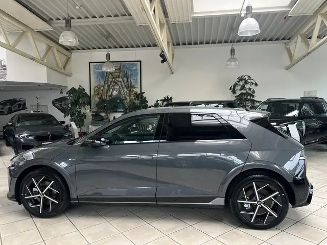 Hyundai Ioniq 5 view 8