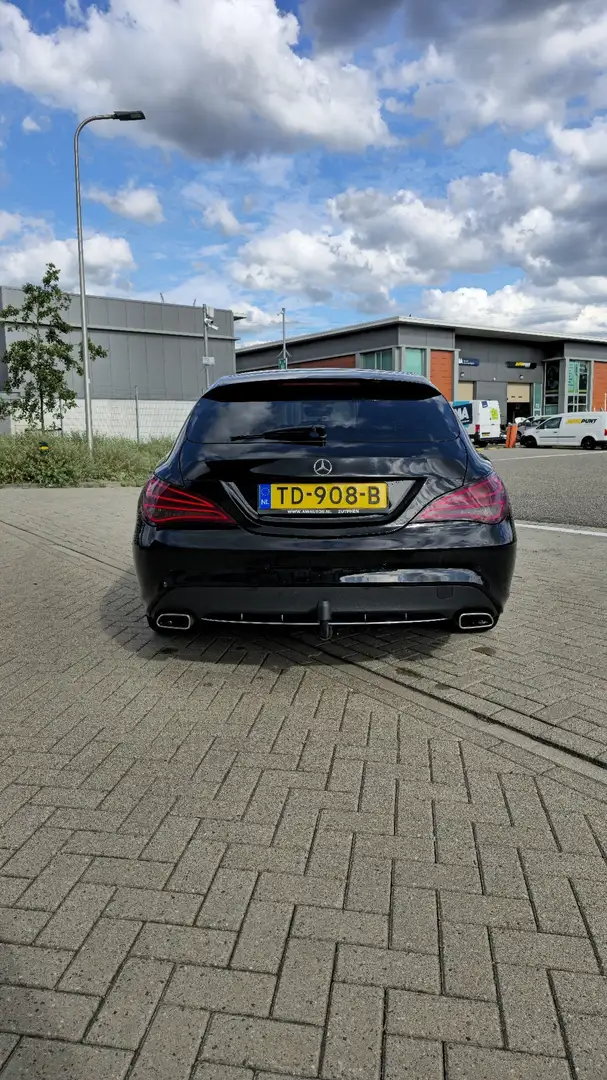 Mercedes-Benz CLA 180 Shooting Brake 7G-DCT Orange Art Edition - 1