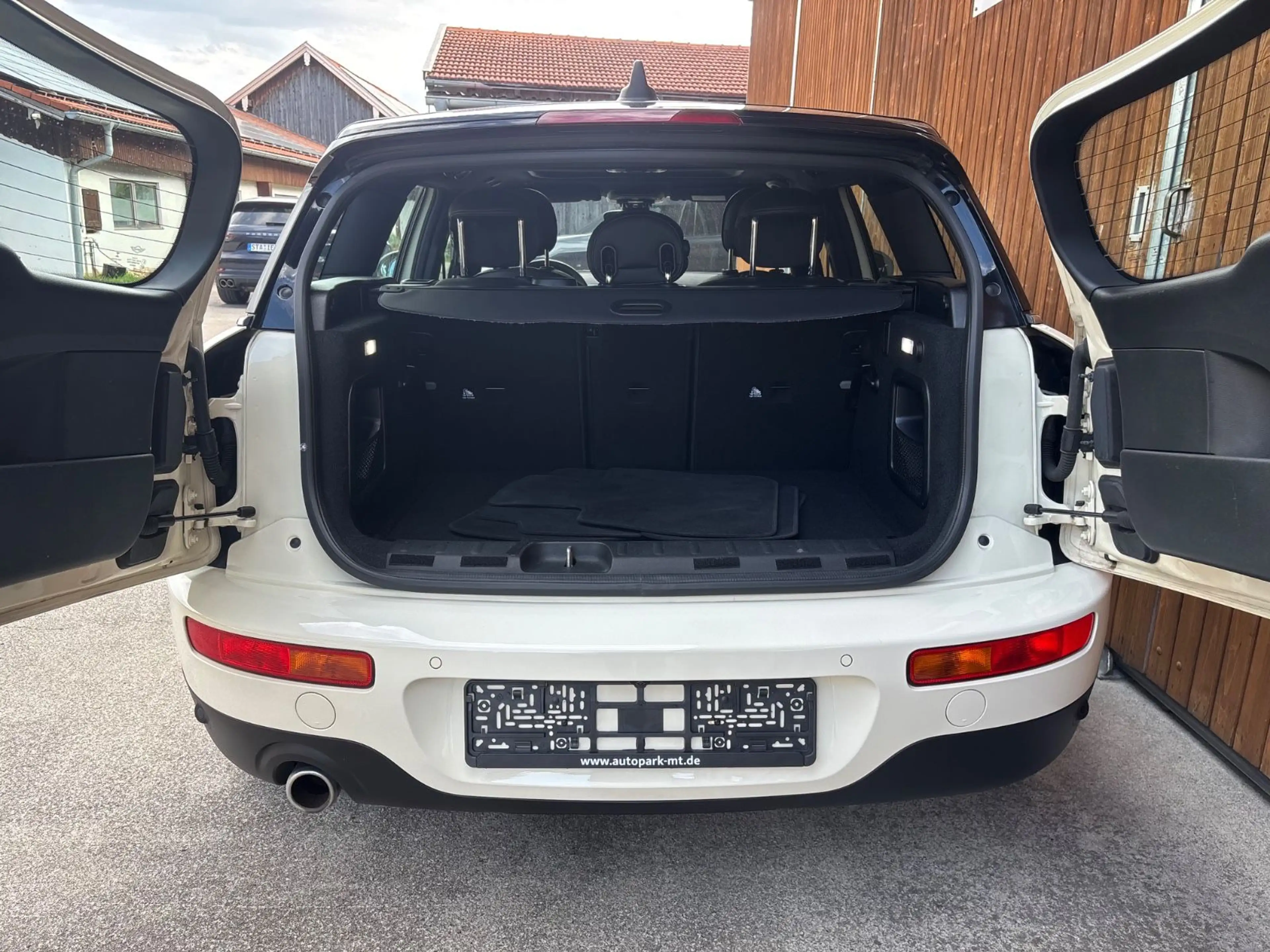MINI Cooper Clubman Navi Panorama Leder — photo 13