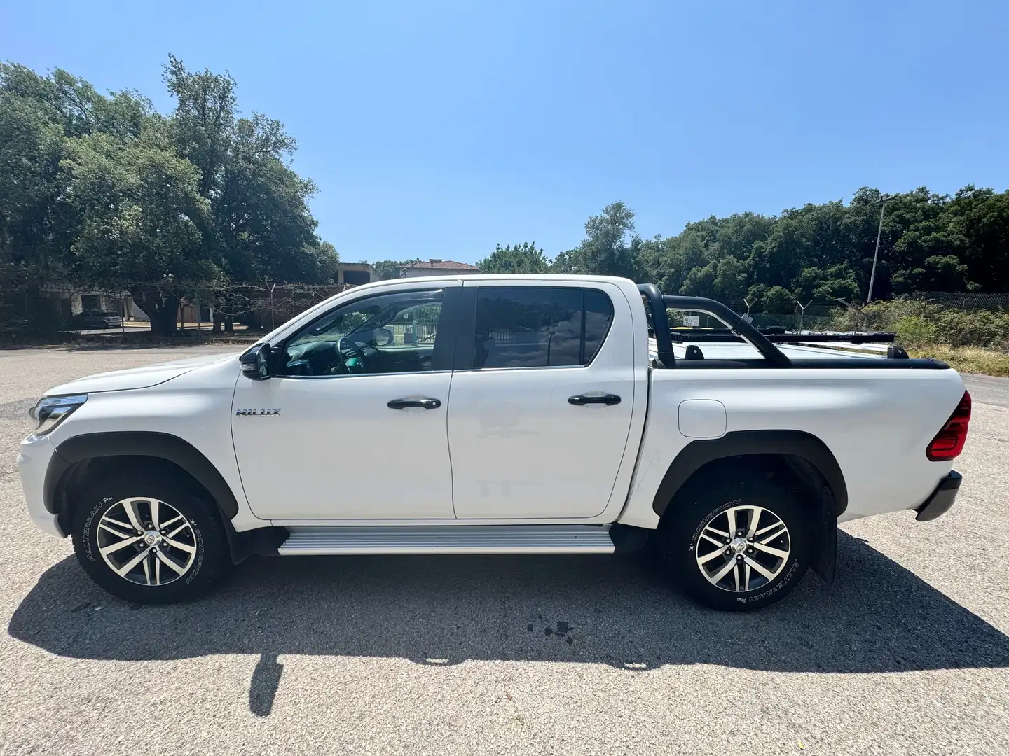 Toyota Hilux Hilux 2.4 d-4d double cab Executive 4wd auto Bianco - 1