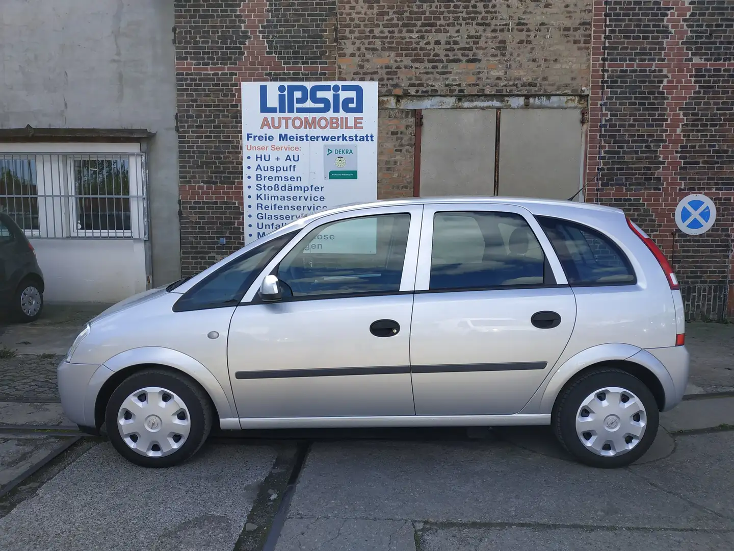 Opel Meriva 1.6/ TÜV NEU/ neue Reifen/ Klima Grijs - 2