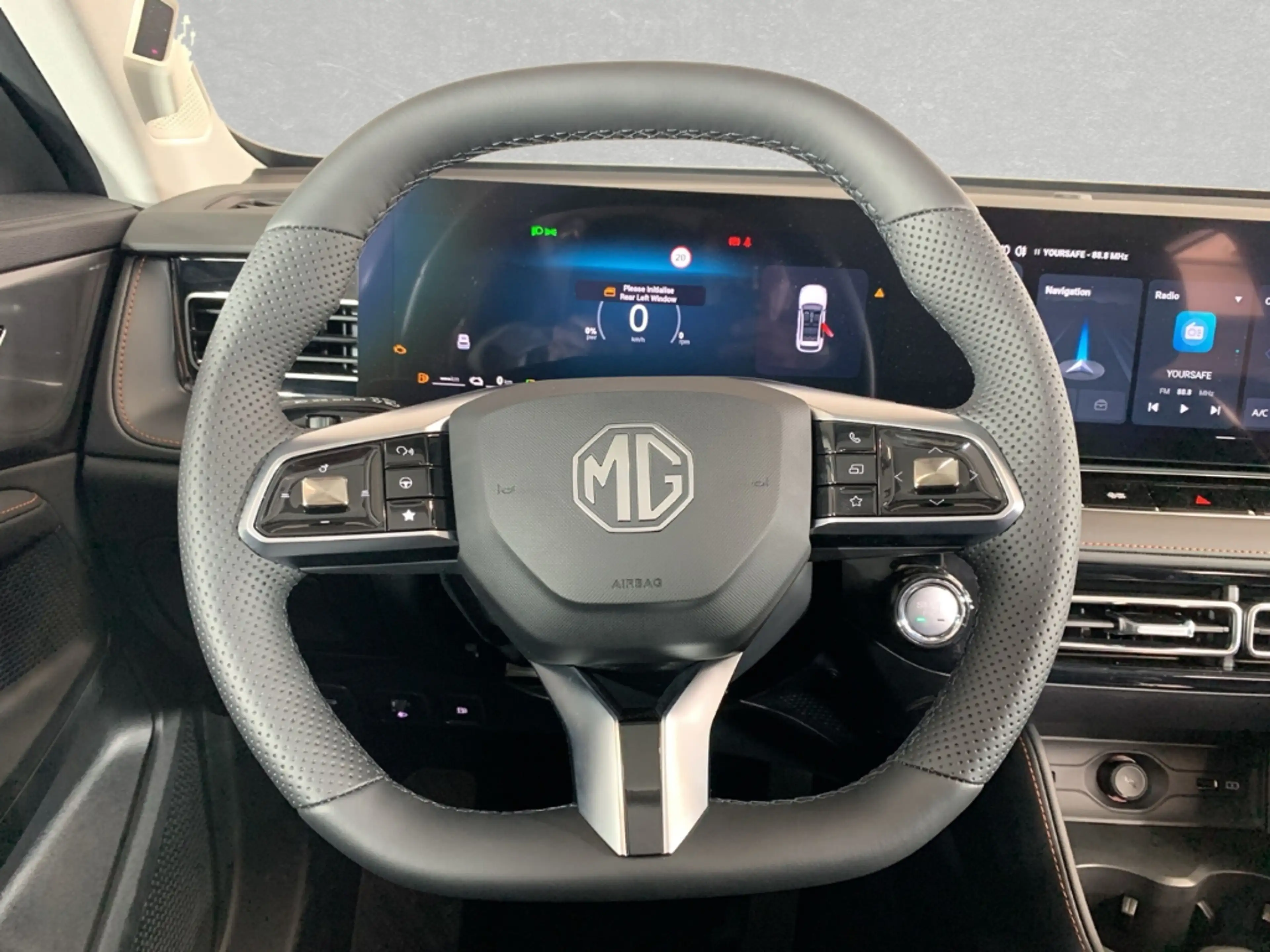 MG EHS Luxury MY24 PDC Totwinkel Lane-Assist i-smart — photo 10