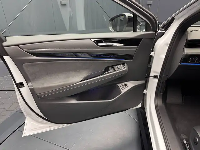 Volkswagen Id.7 view 13