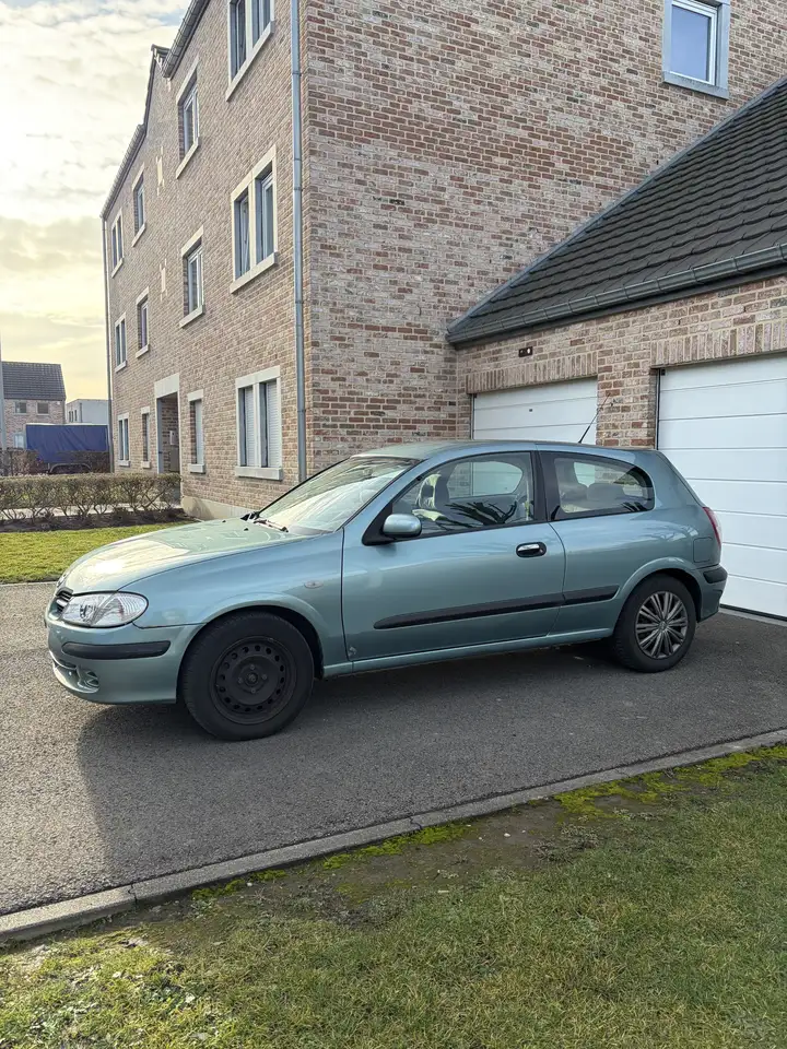 Nissan Almera 1.8i 16v Comfort, foto 2