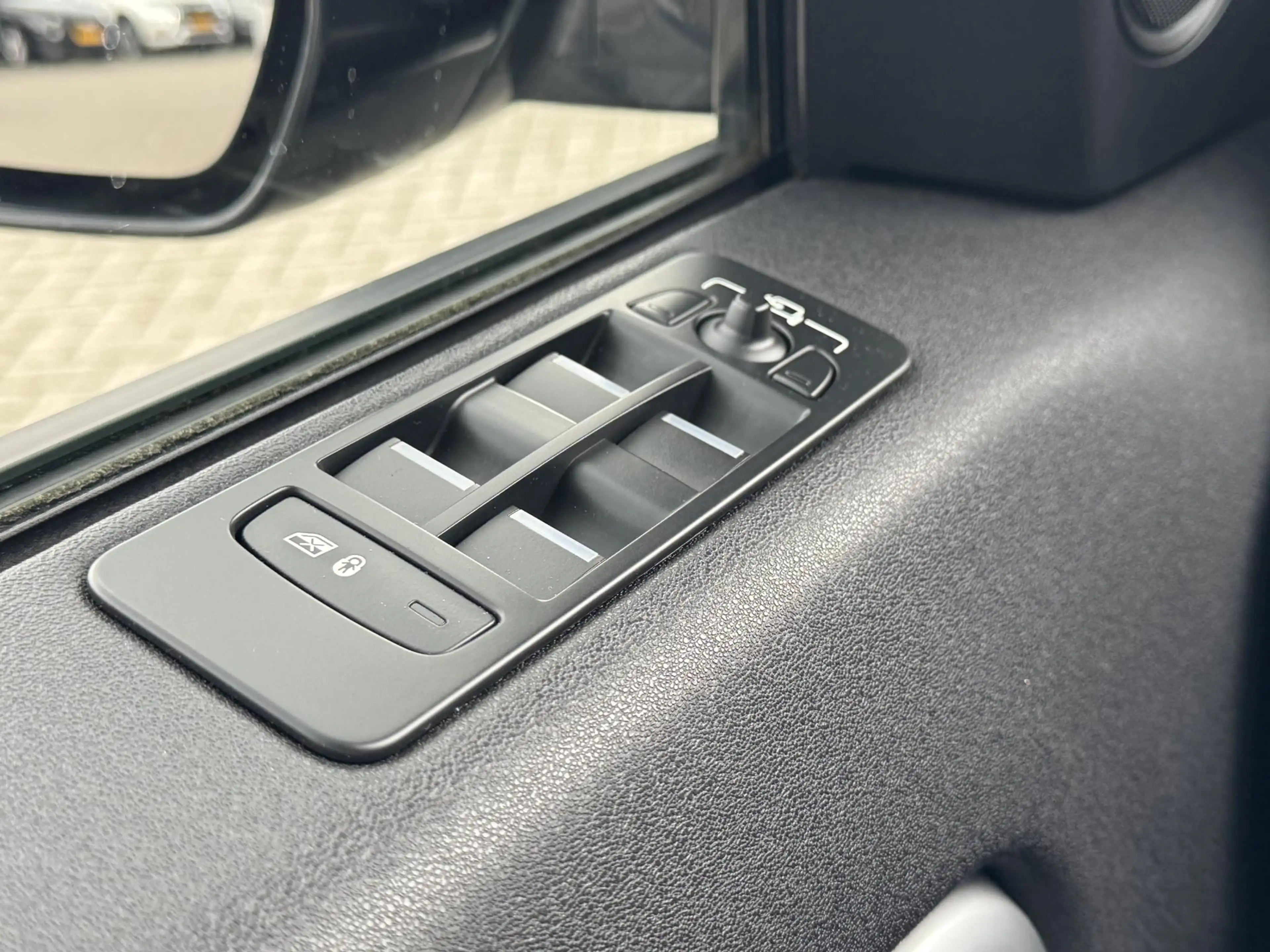 Land Rover Discovery Sport 2.0 Si4 4WD HSE Luxury LEDER | TREKHAAK | CAMERA — photo 18