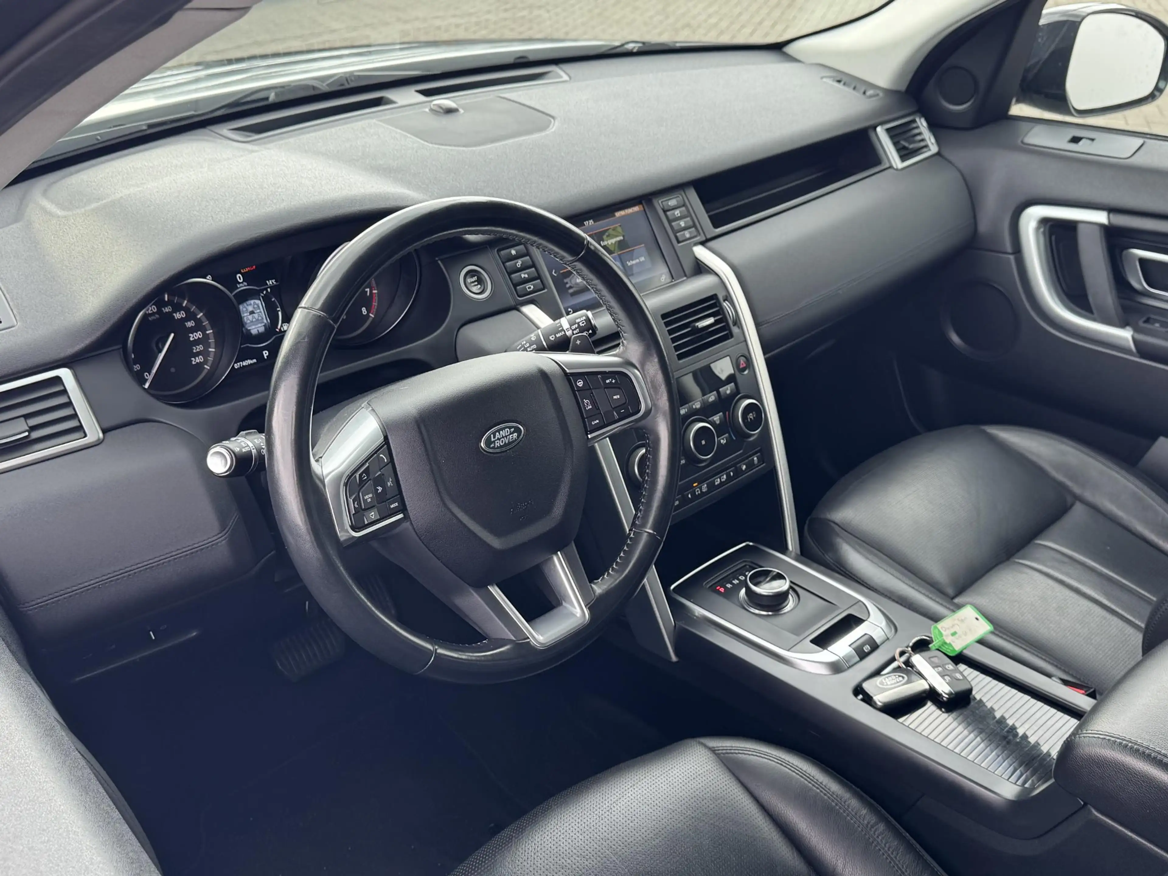 Land Rover Discovery Sport 2.0 Si4 4WD HSE Luxury LEDER | TREKHAAK | CAMERA — photo 3