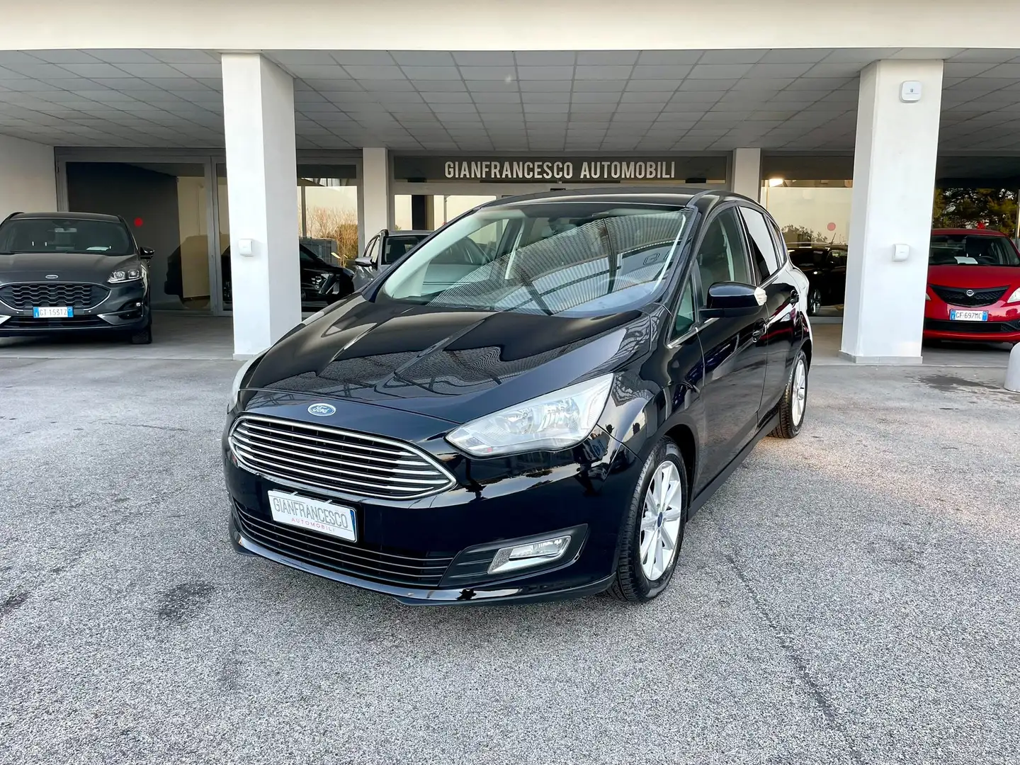 Ford C-Max 1.5 TDCI 120cv Titanium Noir - 1