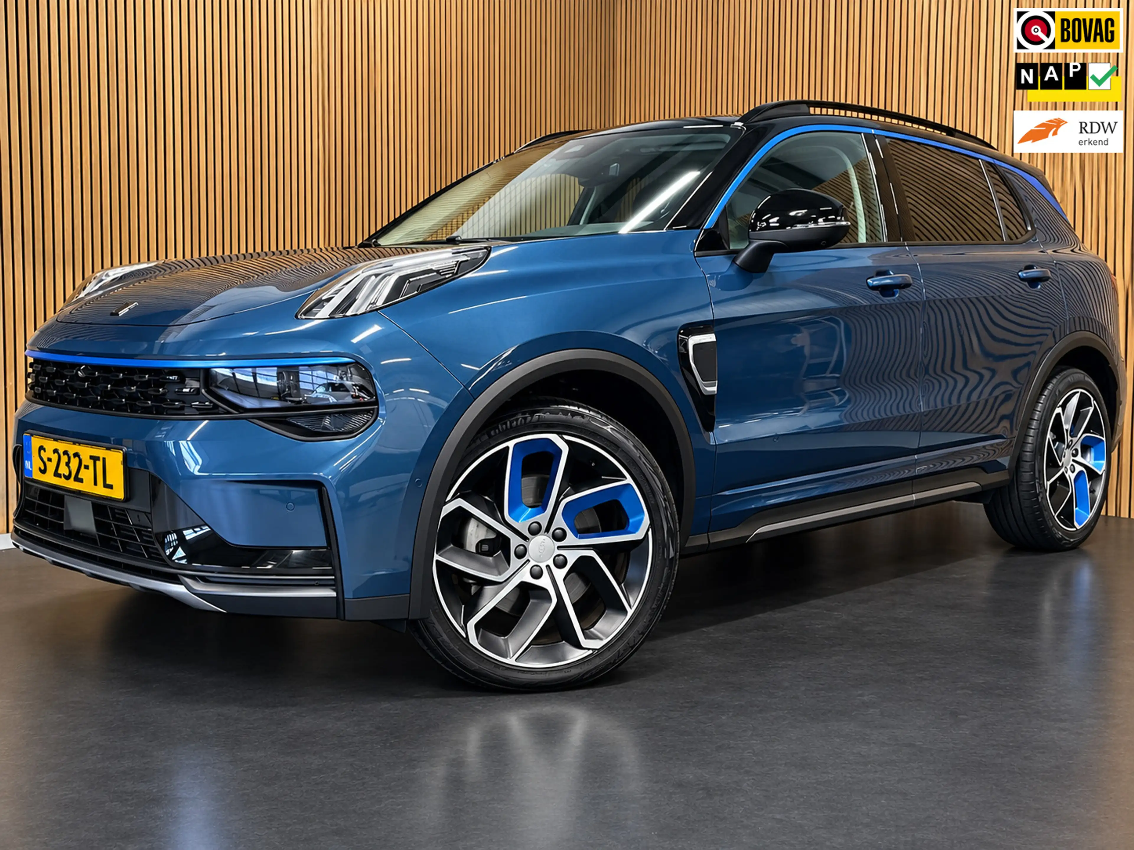 Lynk & Co 01 1.5|PHEV|NL-AUTO|NAP|BLUE|PANO|ACC|CAMERA|ANDROID/