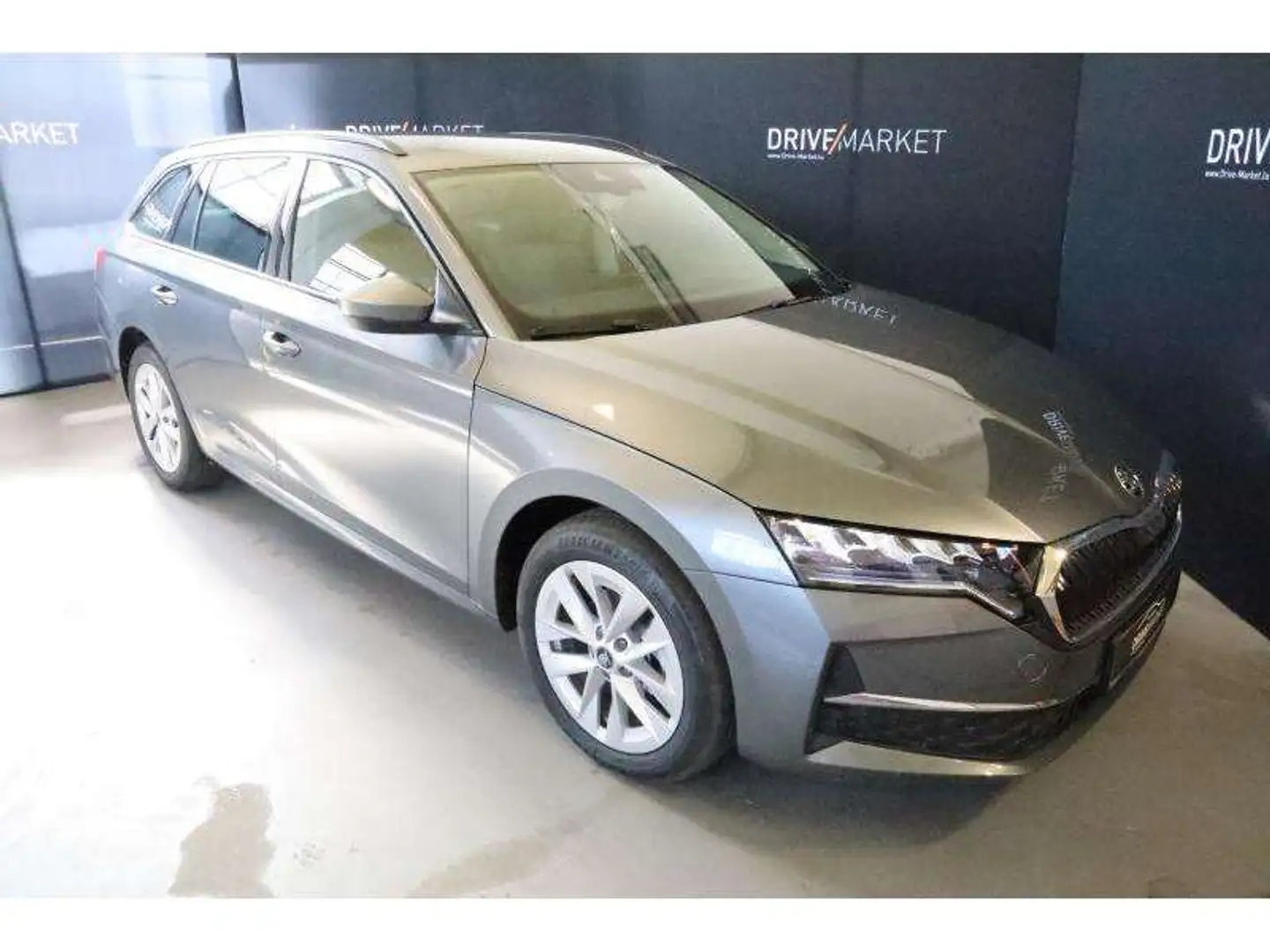 Skoda Octavia Selection Grijs - 1