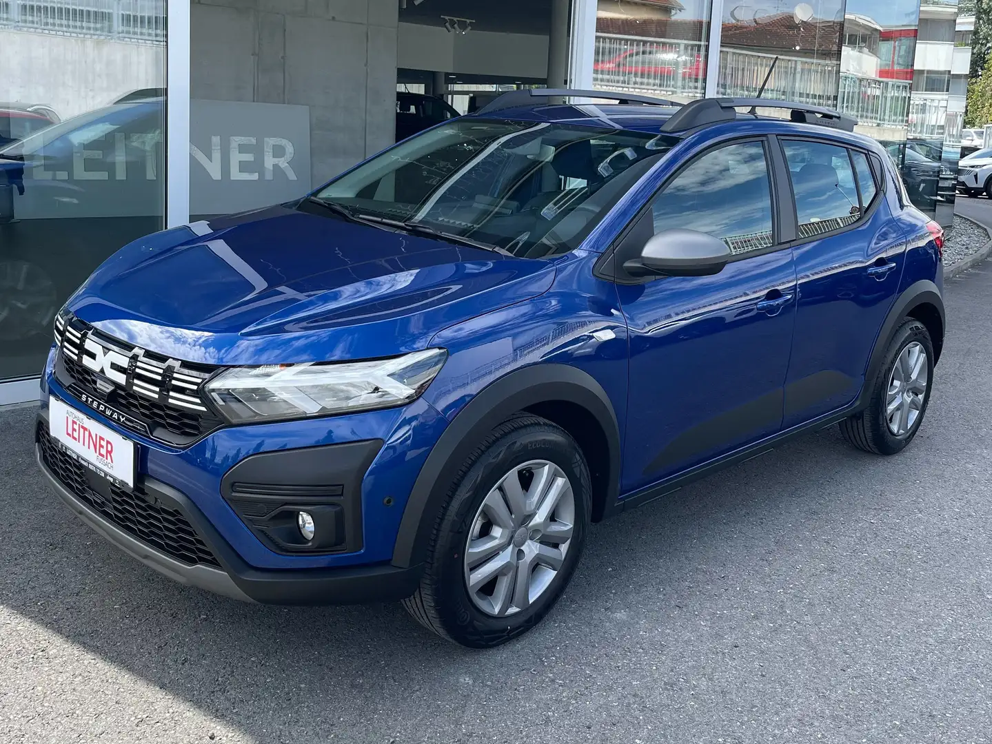 Dacia Sandero Stepway Expression Blau - 1