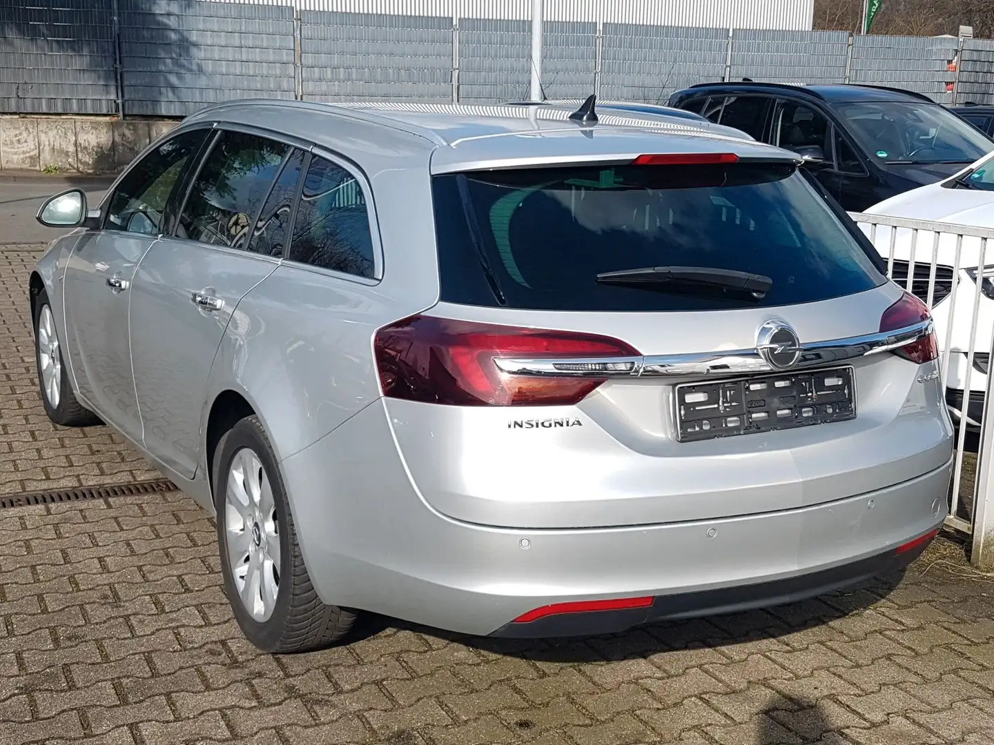 Opel Insignia CDTI Sports Tourer Innovation Silber - 2