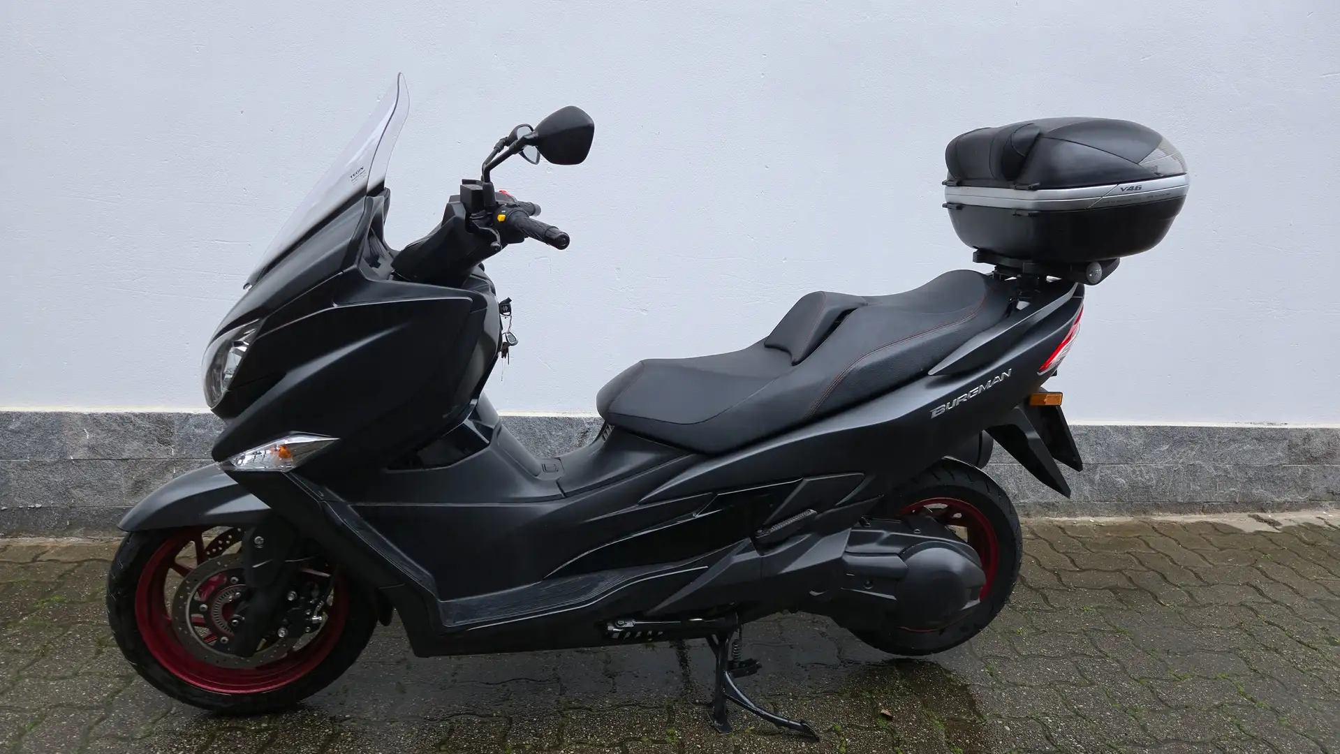 Suzuki Burgman 400 ABS Black - 2