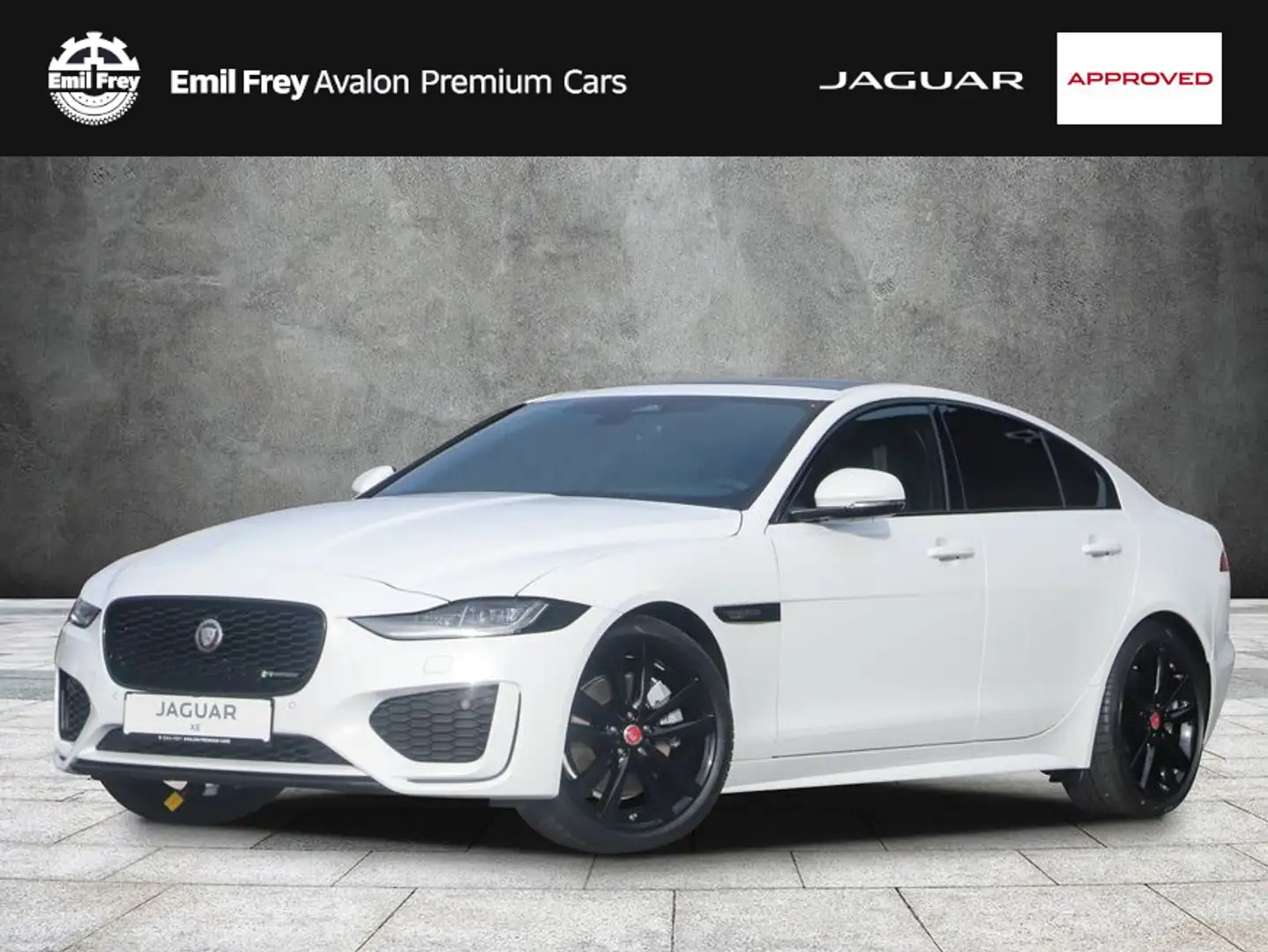 Jaguar XE D200 Aut. R-Dynamic S Wit - 1