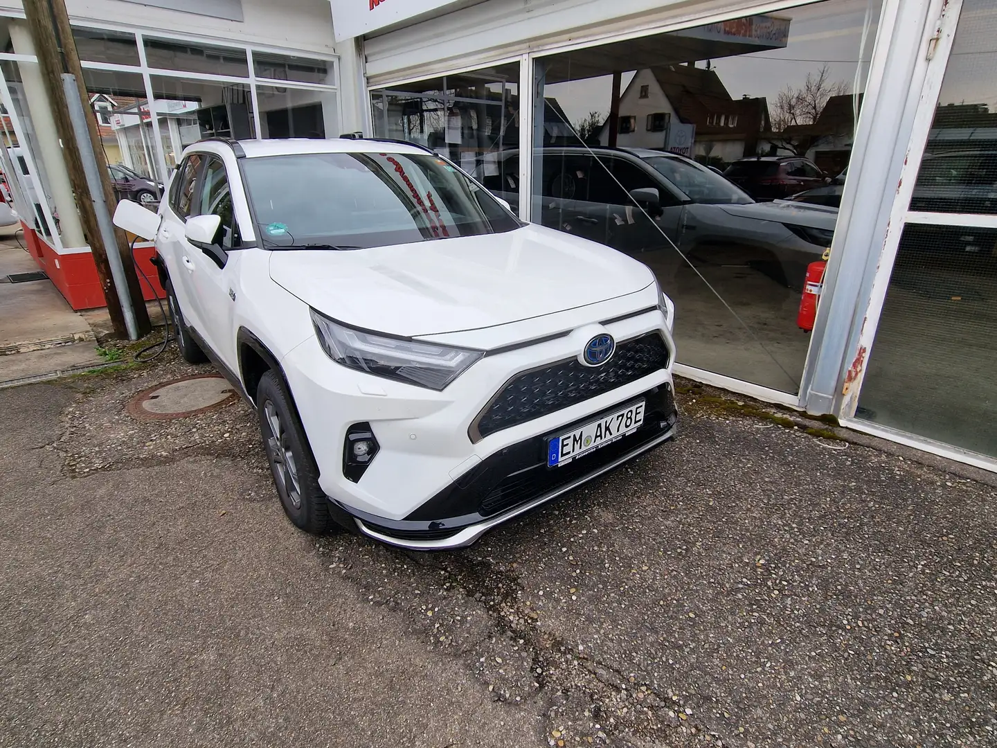 Toyota RAV 4 Plug-in Hybrid 4x4 Comfort RAV4+AHK Weiß - 1