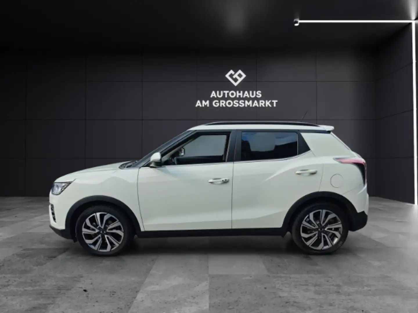 SsangYong Tivoli 1.5 T-GDI Leder Navi Totwinkel Kamera SHZ Alb - 2