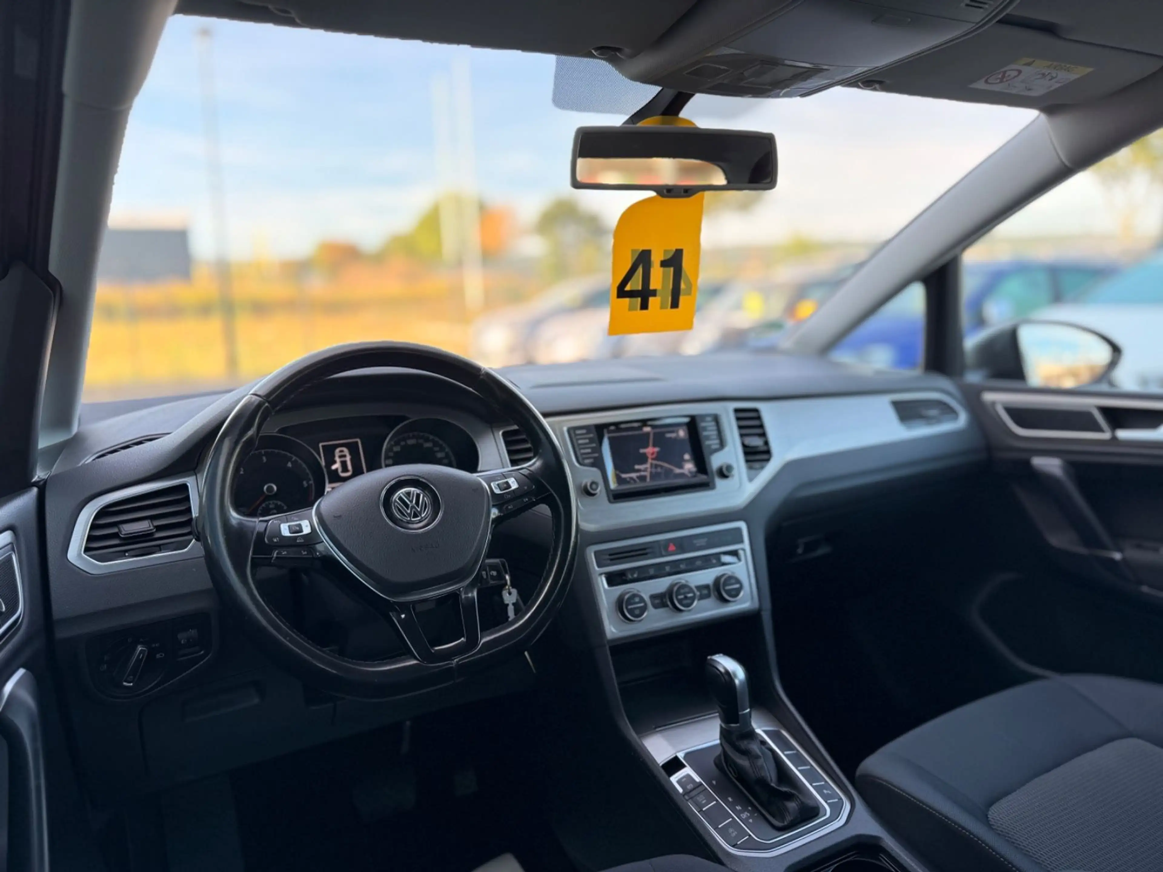 Volkswagen Golf Sportsvan VII 1.6 TDI DSG Navi AHK Xenon — photo 15