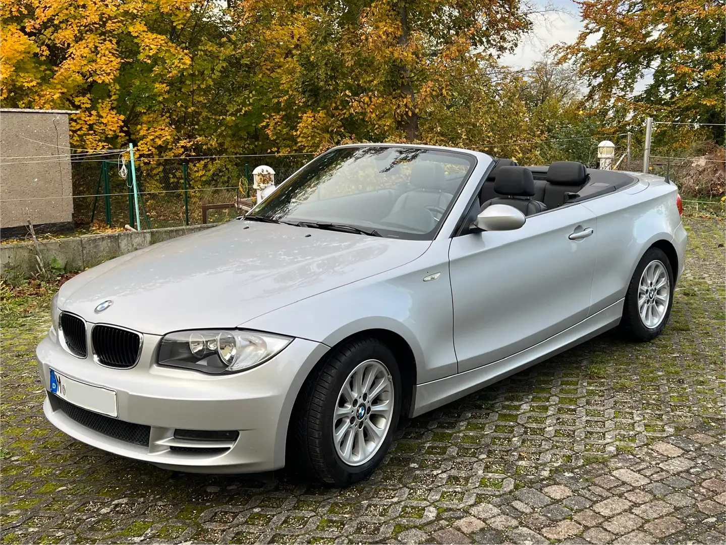 BMW 120 Sportliches BMW 120i Cabrio - wenig Kilometer Argintiu - 1