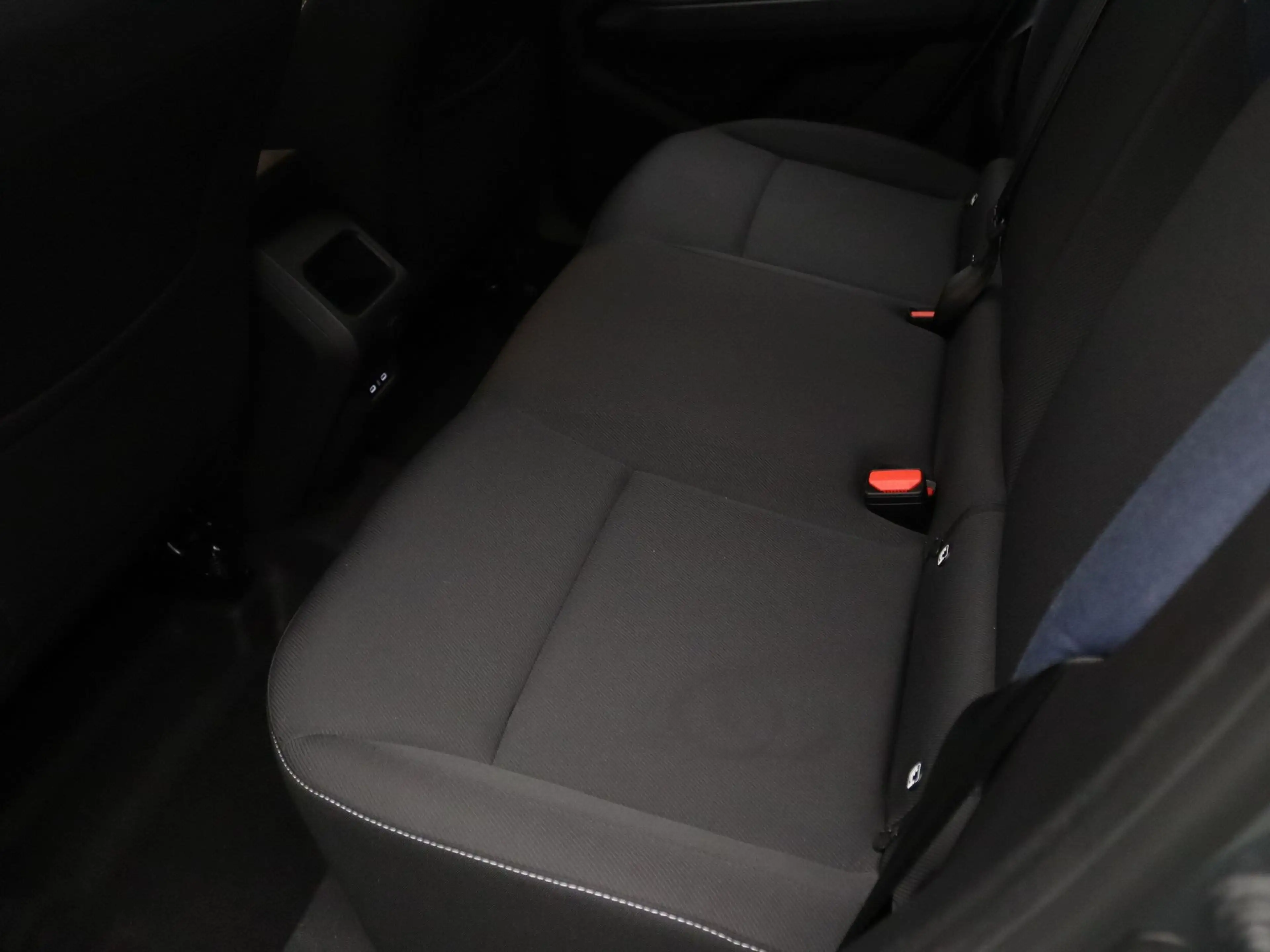 Dacia Duster 140pk Hybrid Journey Apple Carplay/Android Auto | — photo 22