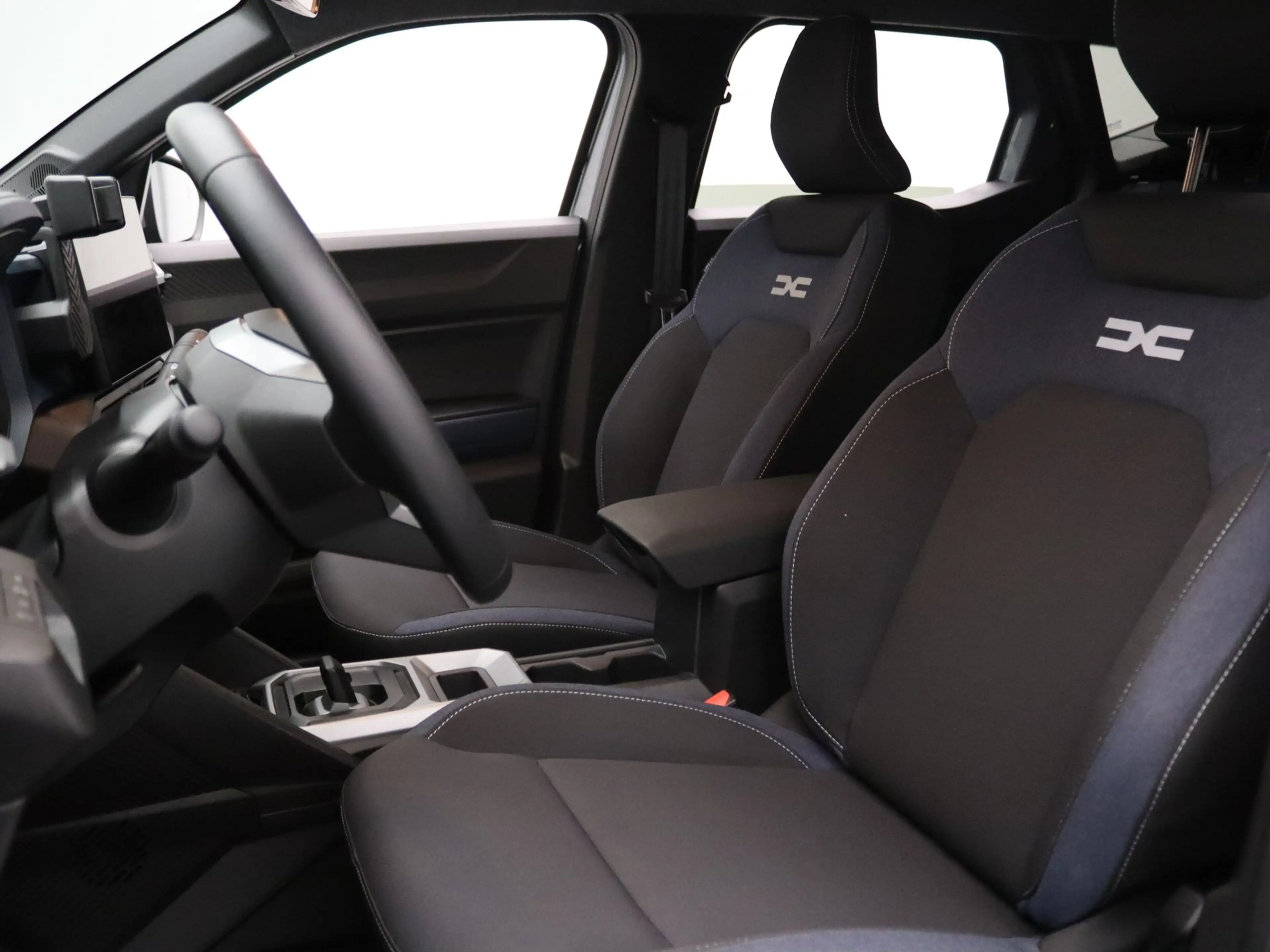 Dacia Duster 140pk Hybrid Journey Apple Carplay/Android Auto | — photo 5