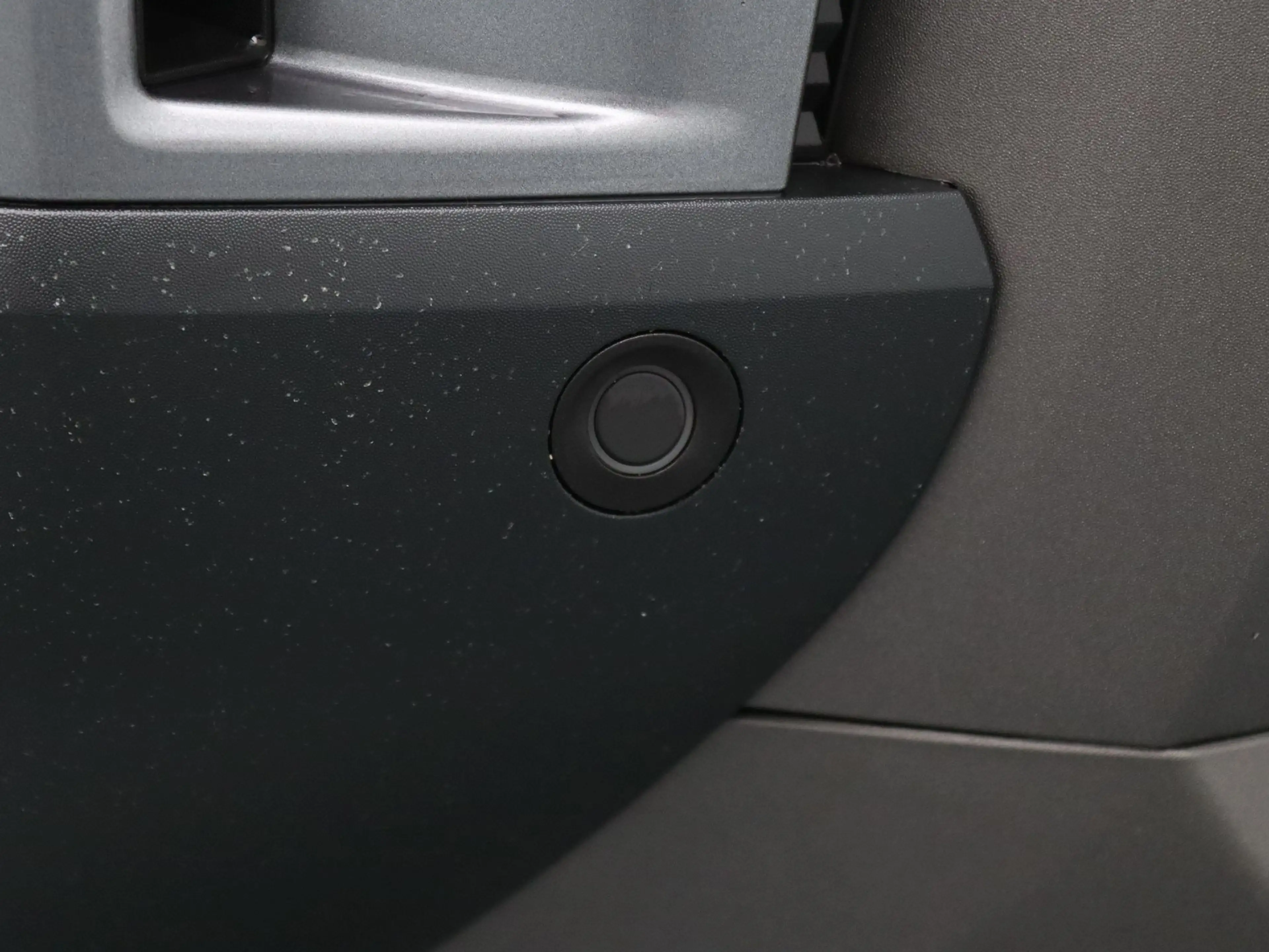 Dacia Duster 140pk Hybrid Journey Apple Carplay/Android Auto | — photo 32