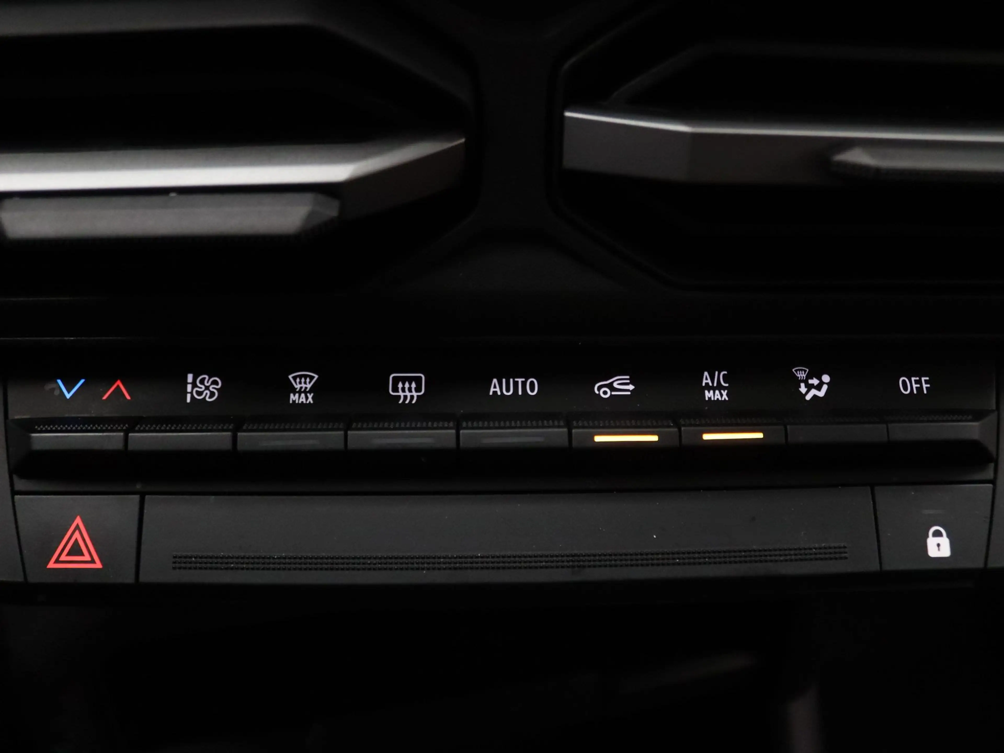 Dacia Duster 140pk Hybrid Journey Apple Carplay/Android Auto | — photo 7