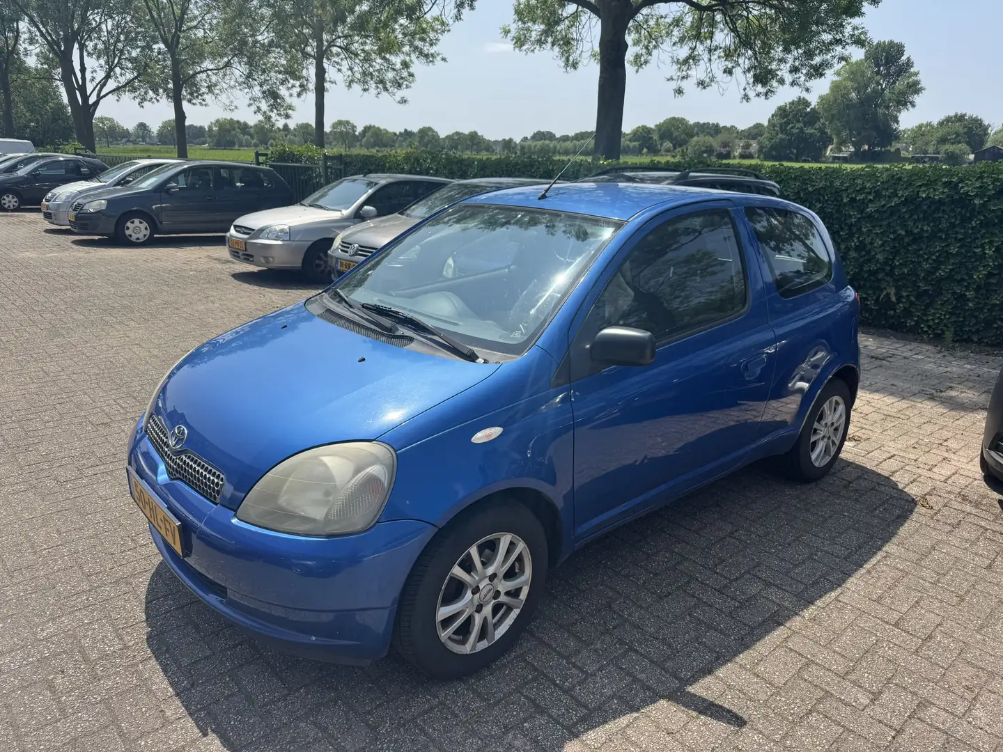 Toyota Yaris 1.3-16V VVT-i Sol Airco Blau - 1