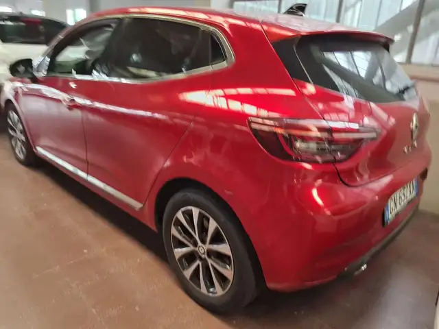 Renault Clio view 4