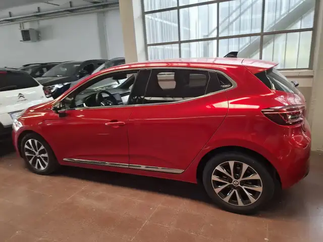 Renault Clio view 10