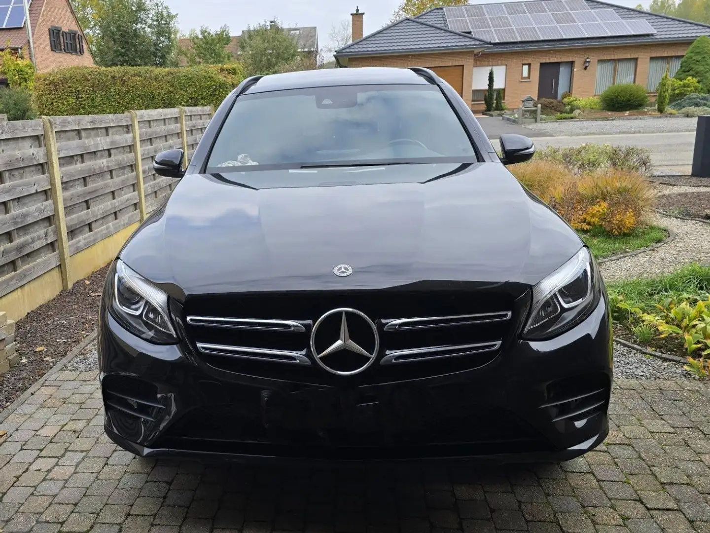 Mercedes-Benz GLC 350 GLC 350 e 4Matic 7G-TRONIC AMG Line Zwart - 2