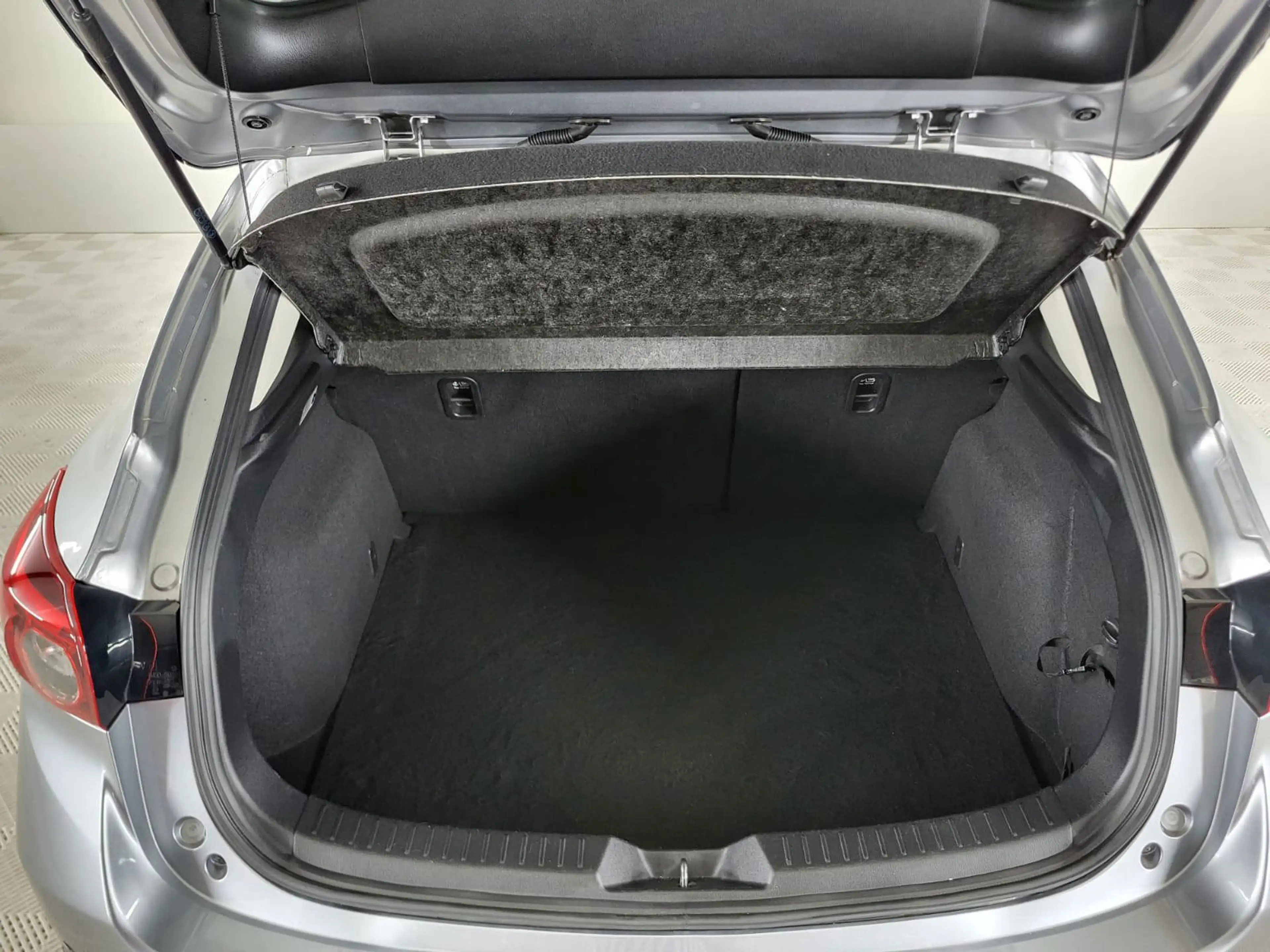 Mazda 3 2.0 GT-M, Leder, Navigatie, Parkeersensoren, Bose — photo 10
