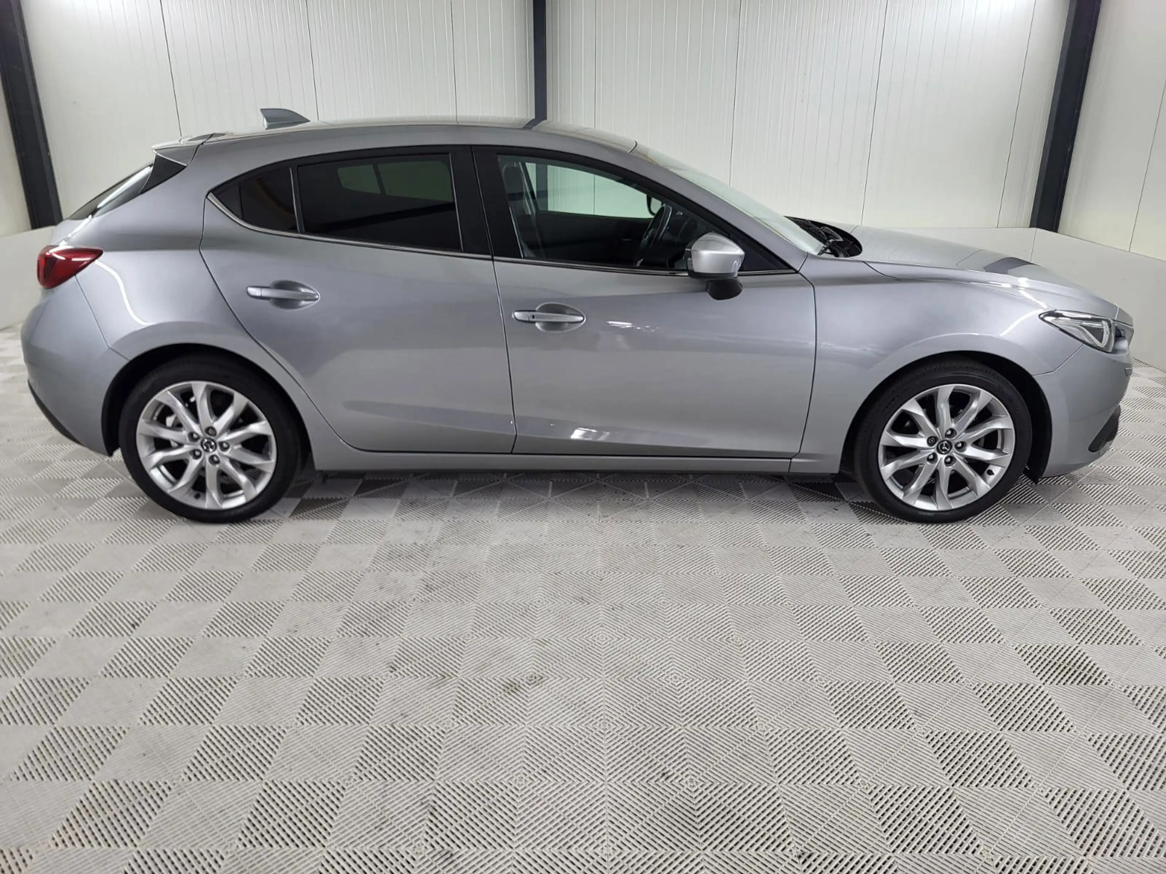 Mazda 3 2.0 GT-M, Leder, Navigatie, Parkeersensoren, Bose — photo 5