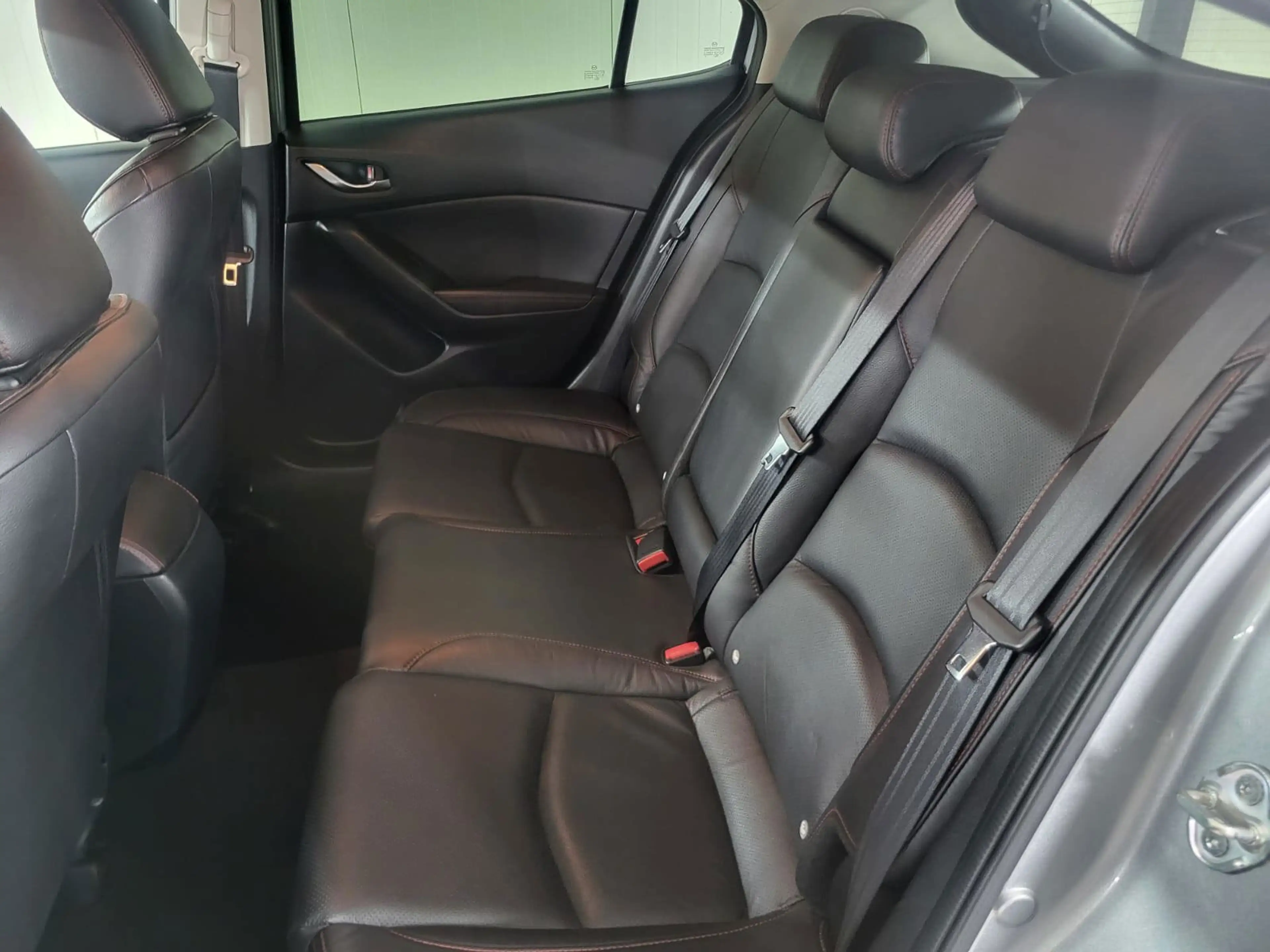 Mazda 3 2.0 GT-M, Leder, Navigatie, Parkeersensoren, Bose — photo 9